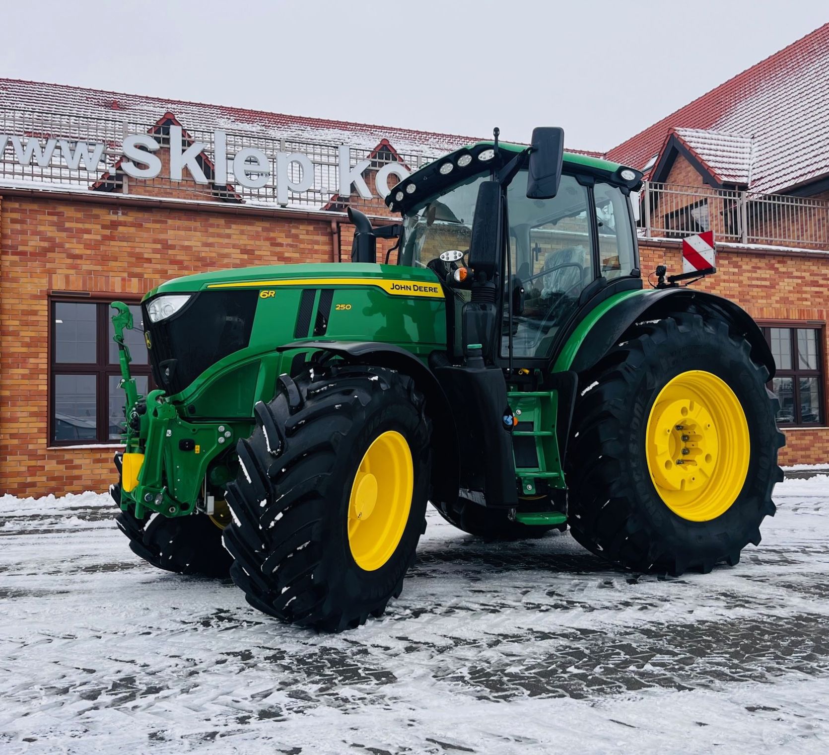 Ciągnik rolniczy John Deere 6R 250 KM