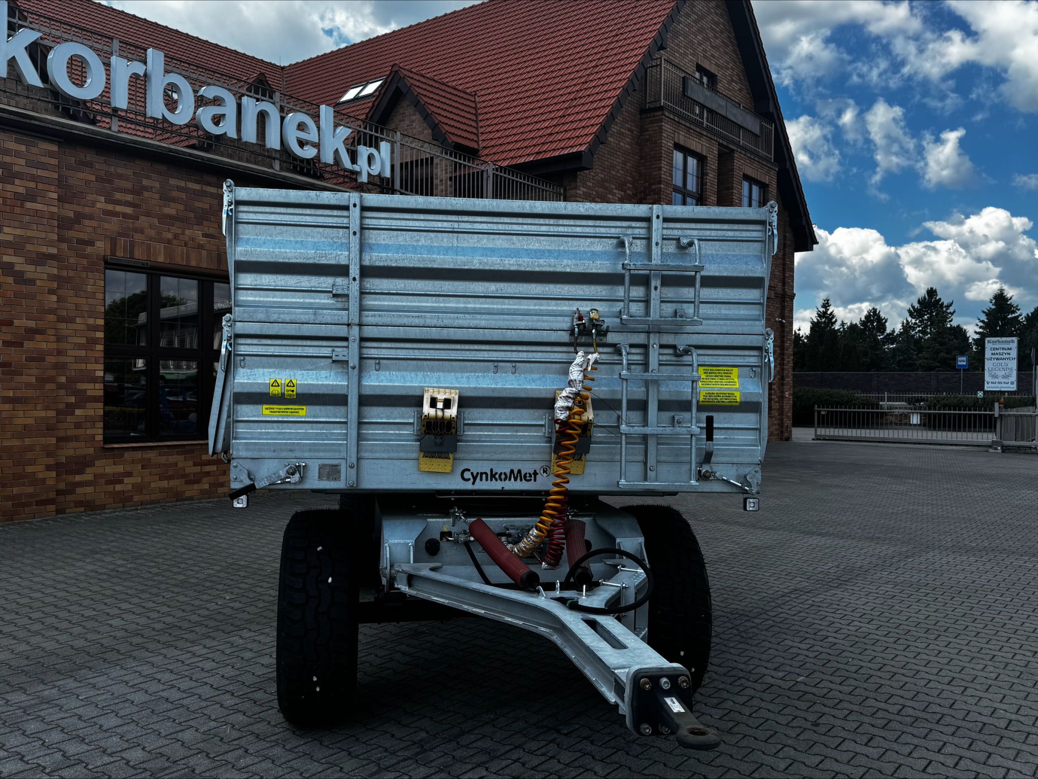 Przyczepa burtowa Cynkomet T-104/6 10 ton