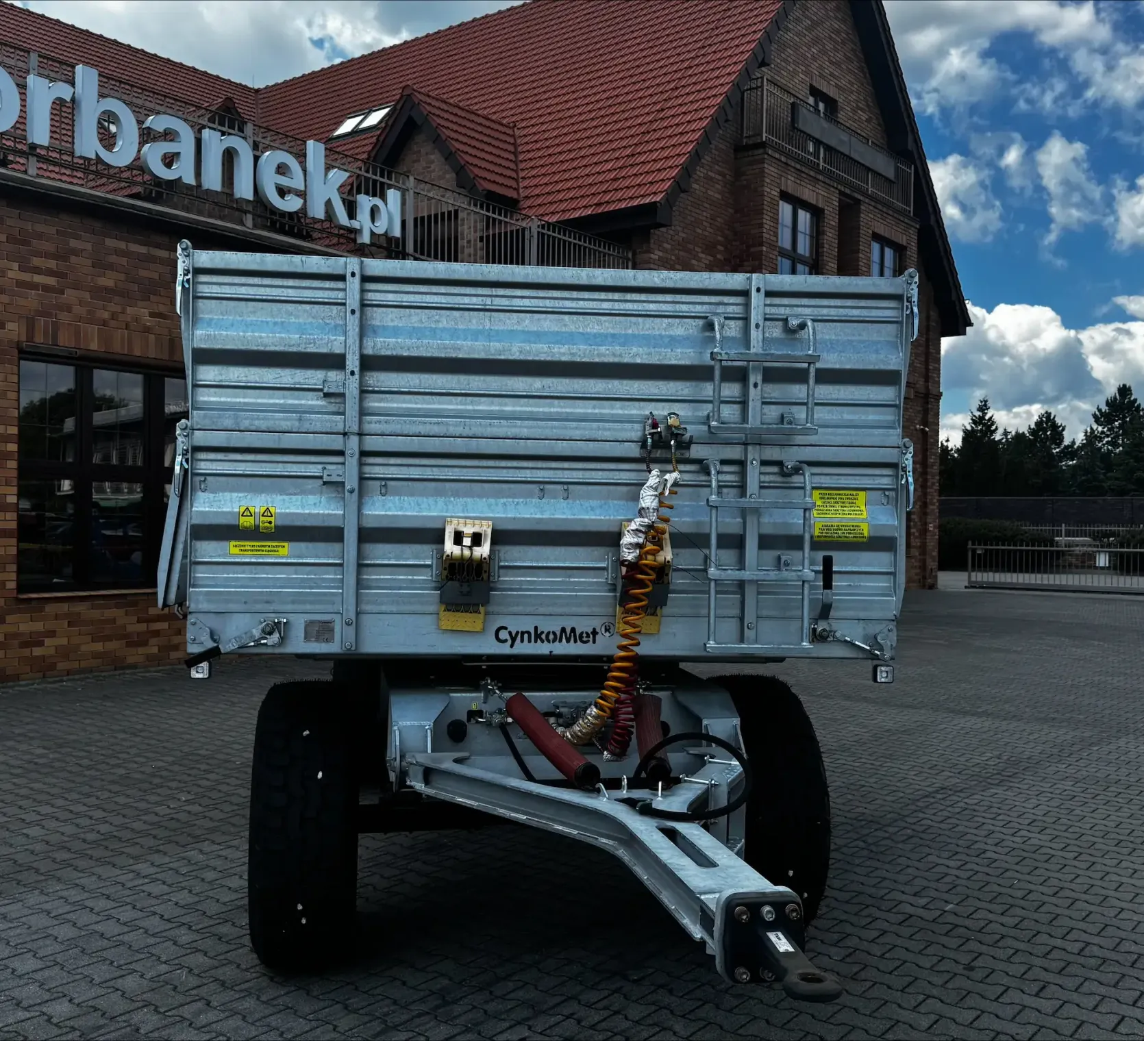 Przyczepa burtowa Cynkomet T-104/6 10 ton
