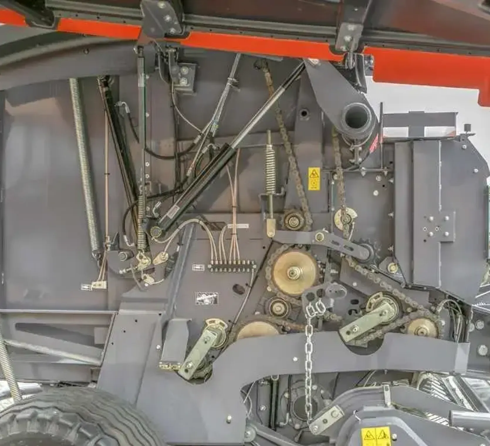 Maschio Extreme 365 napędy z prawej strony