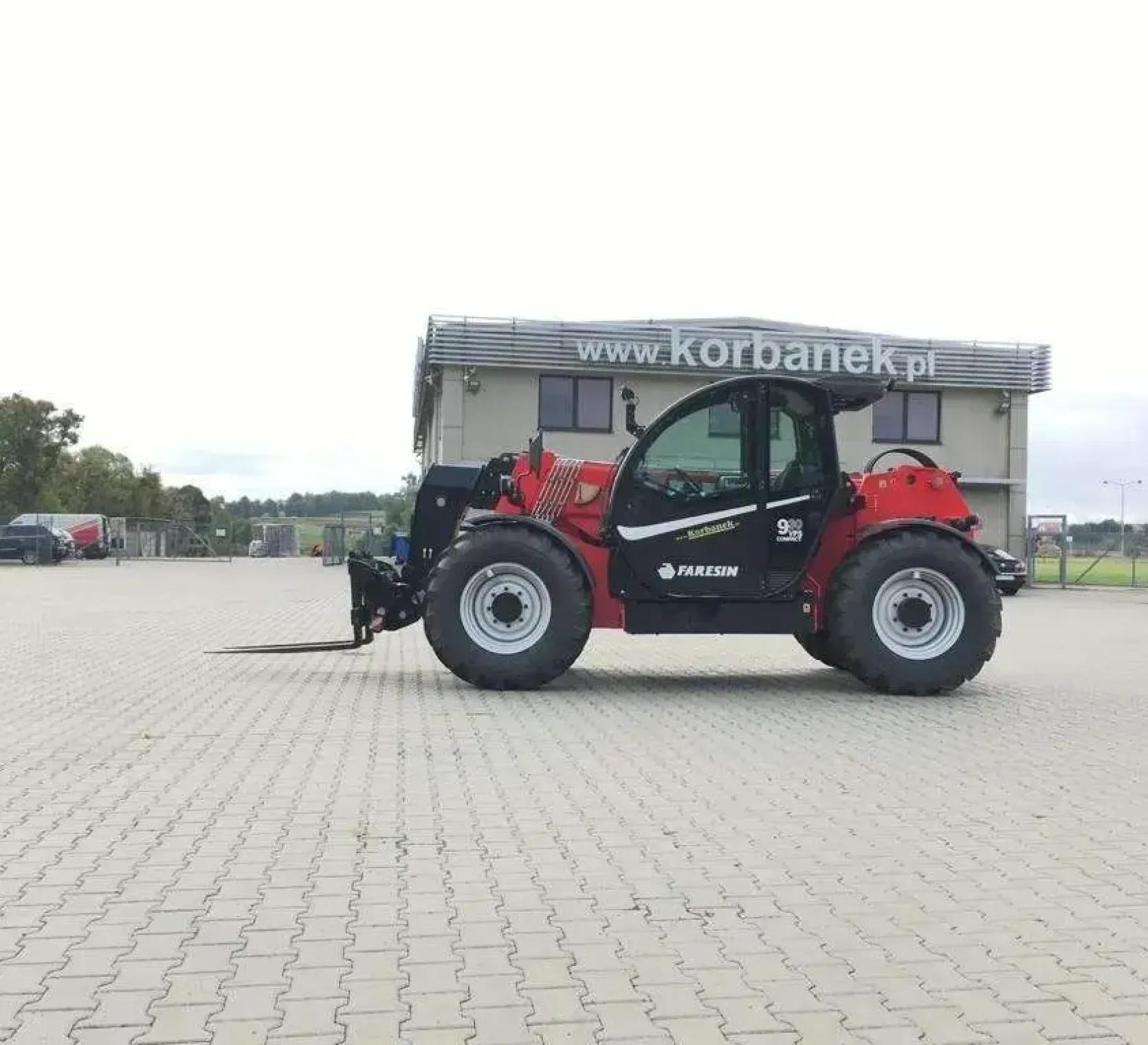 Ładowarka Faresin 9.30 VPS C z widłami