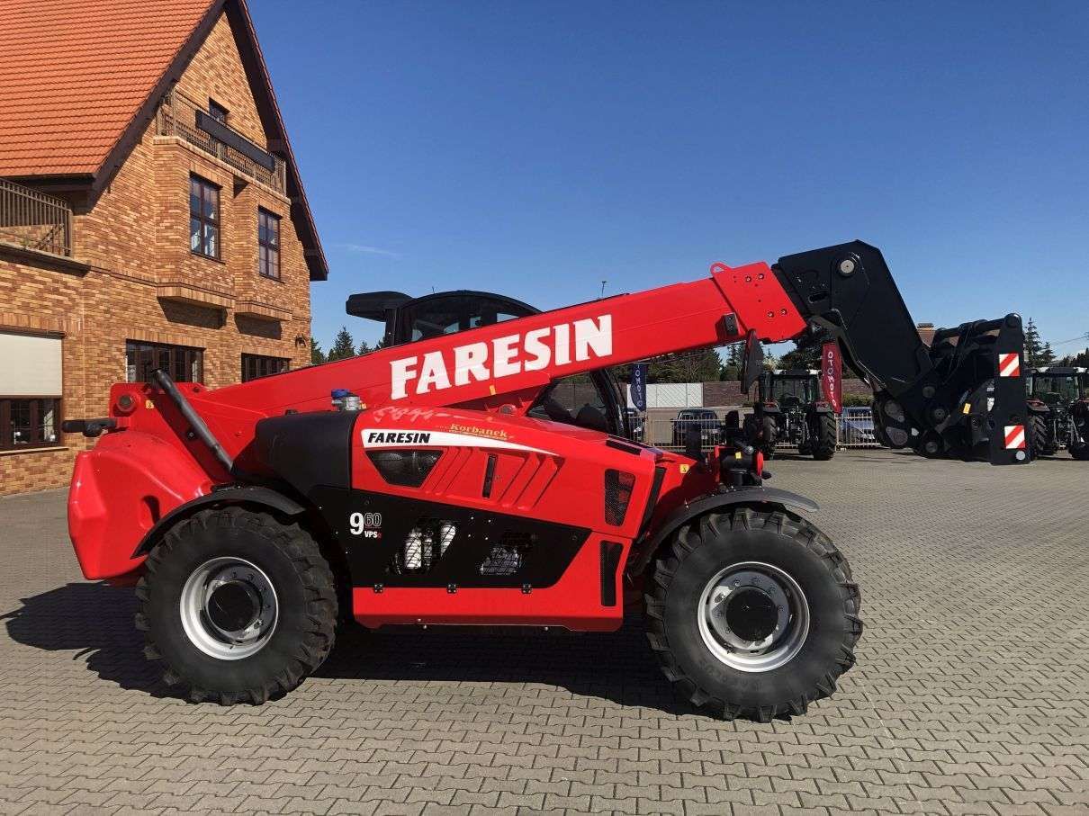 Faresin ładowarka teleskopowa serii HD 9.70 VPSE100 lewa strona
