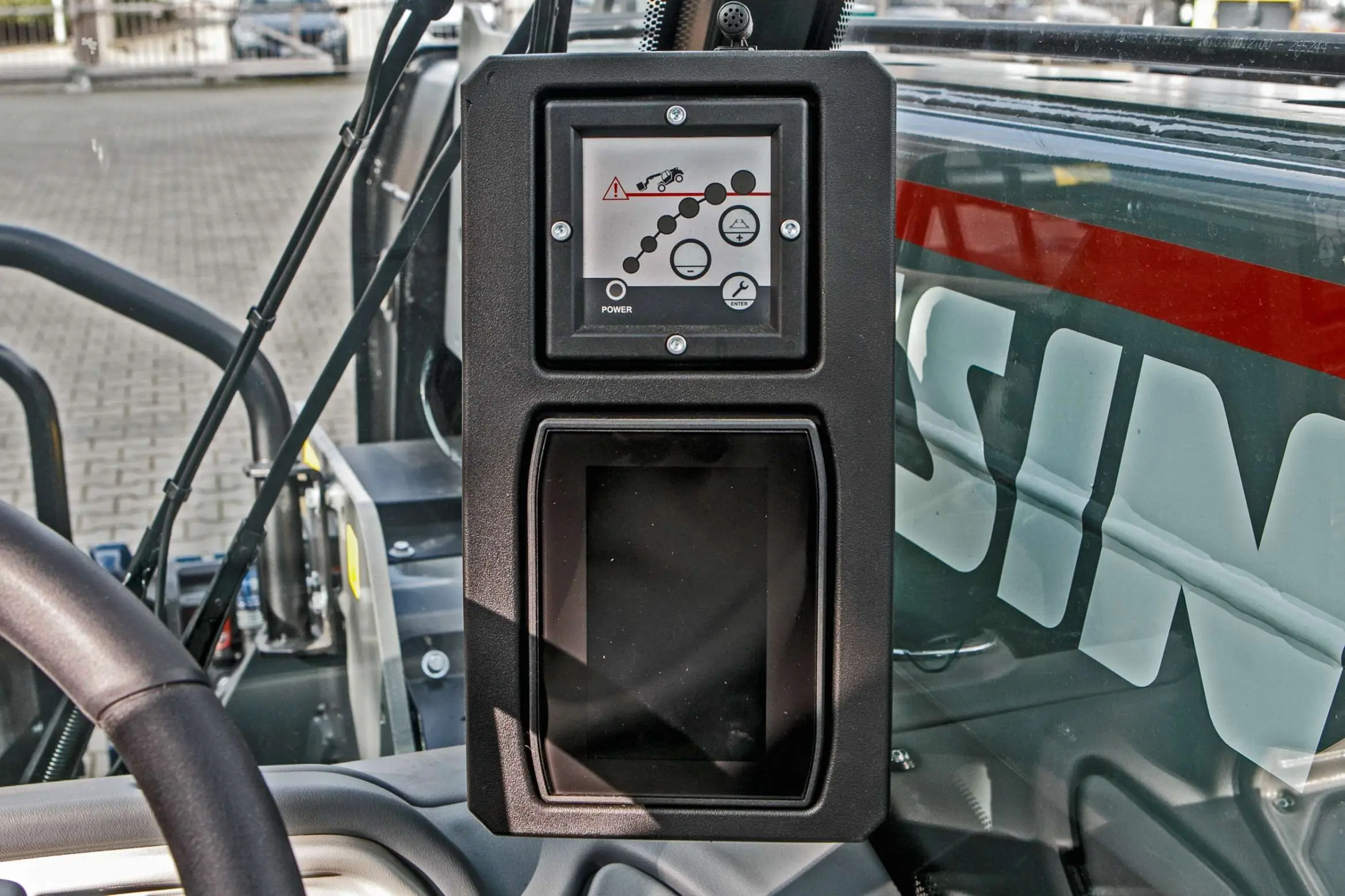 Ładowarka teleskopowa Faresin 7.32 Compact Bosch Deutz kabina wyświetlacz czujnik przeciążeniowy