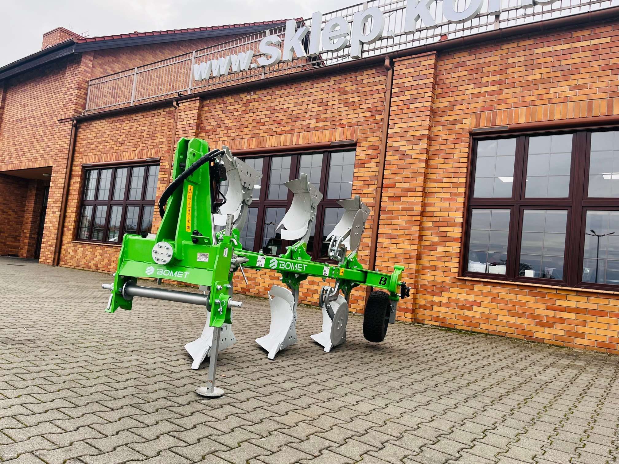 Pług obracalny BOMET hydraulika obracania