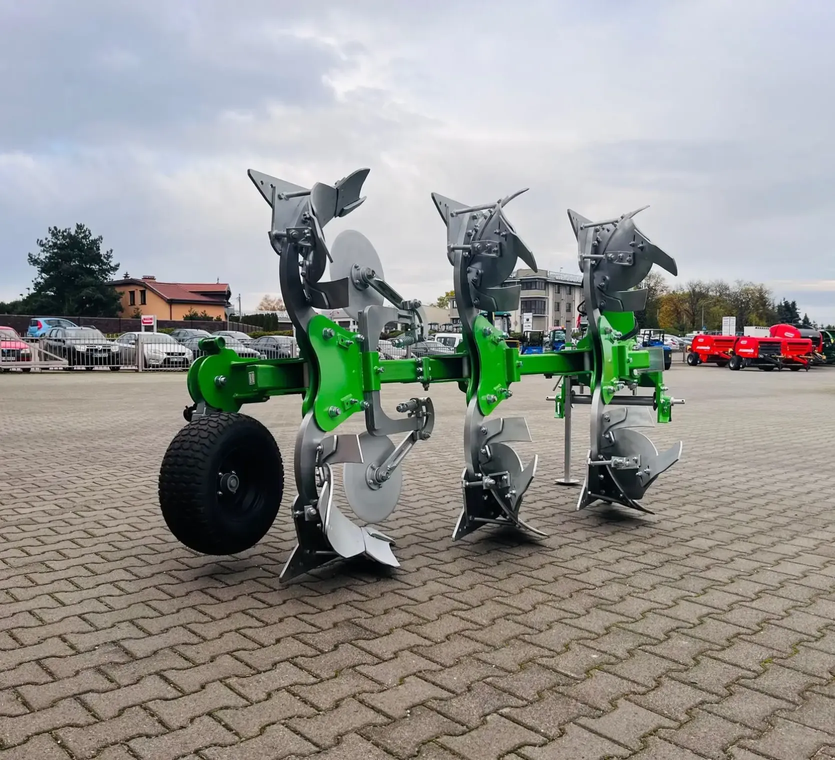 Pług obracalny BOMET lekki pług
