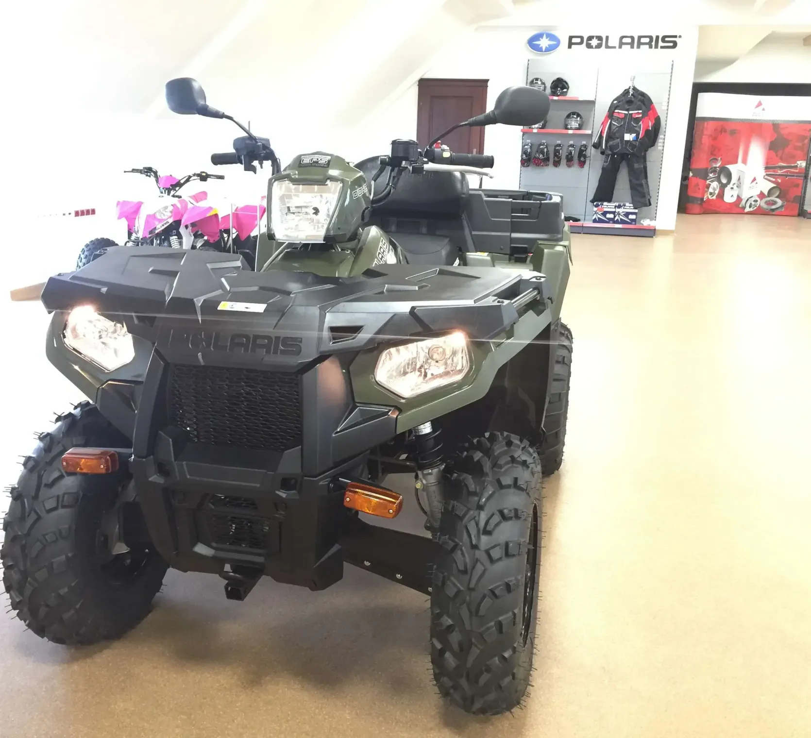 Quad Polaris Sportsman 570 UTE pojazd o ładowności 320 kg 