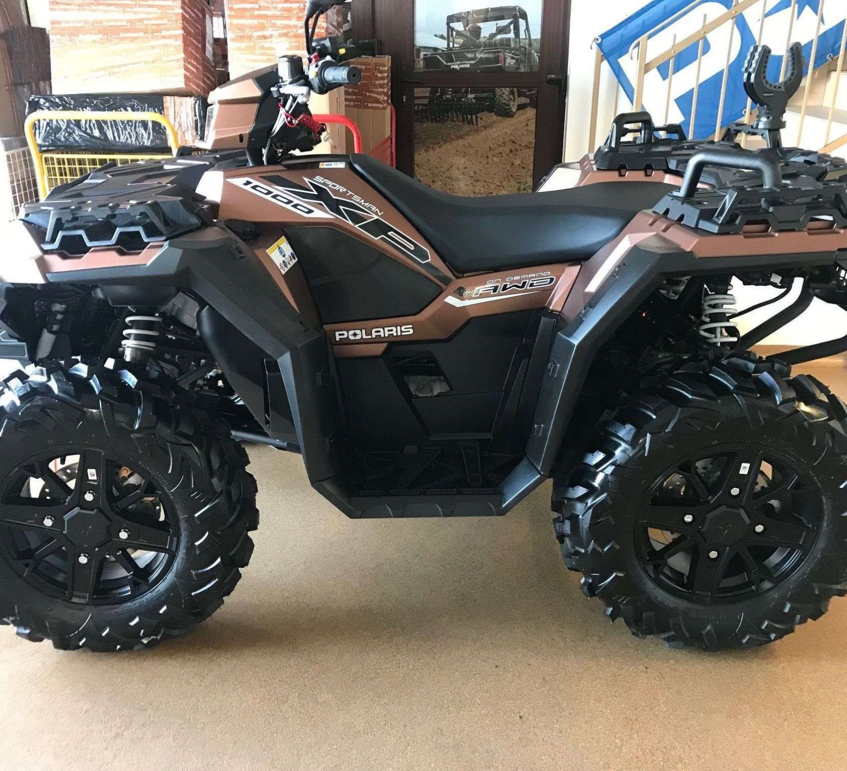 Nowy quad okazja korbanek.pl marki Polaris sportsman XP 1000 FALCON z napędem 4x4 3x4