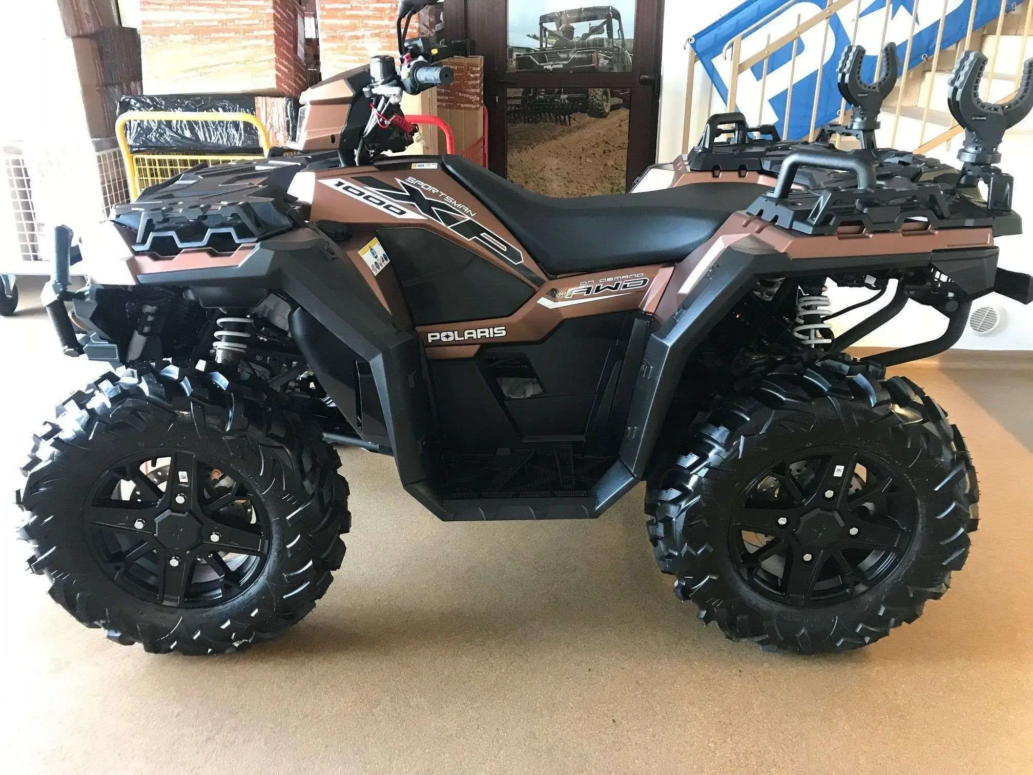 Nowy quad okazja korbanek.pl marki Polaris sportsman XP 1000 FALCON z napędem 4x4 3x4