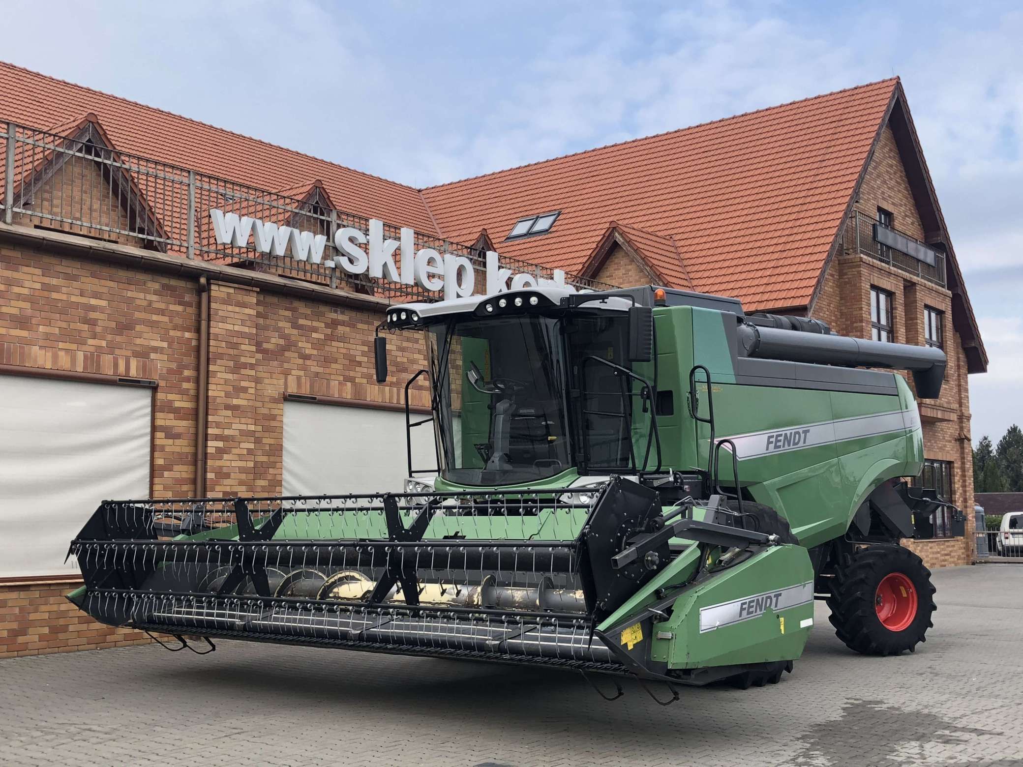 Heder FT 620 PowerFlow z 2 kosami do zbioru rzepaku w kombajnie do zbioru zbóż  Fendt 6335 C