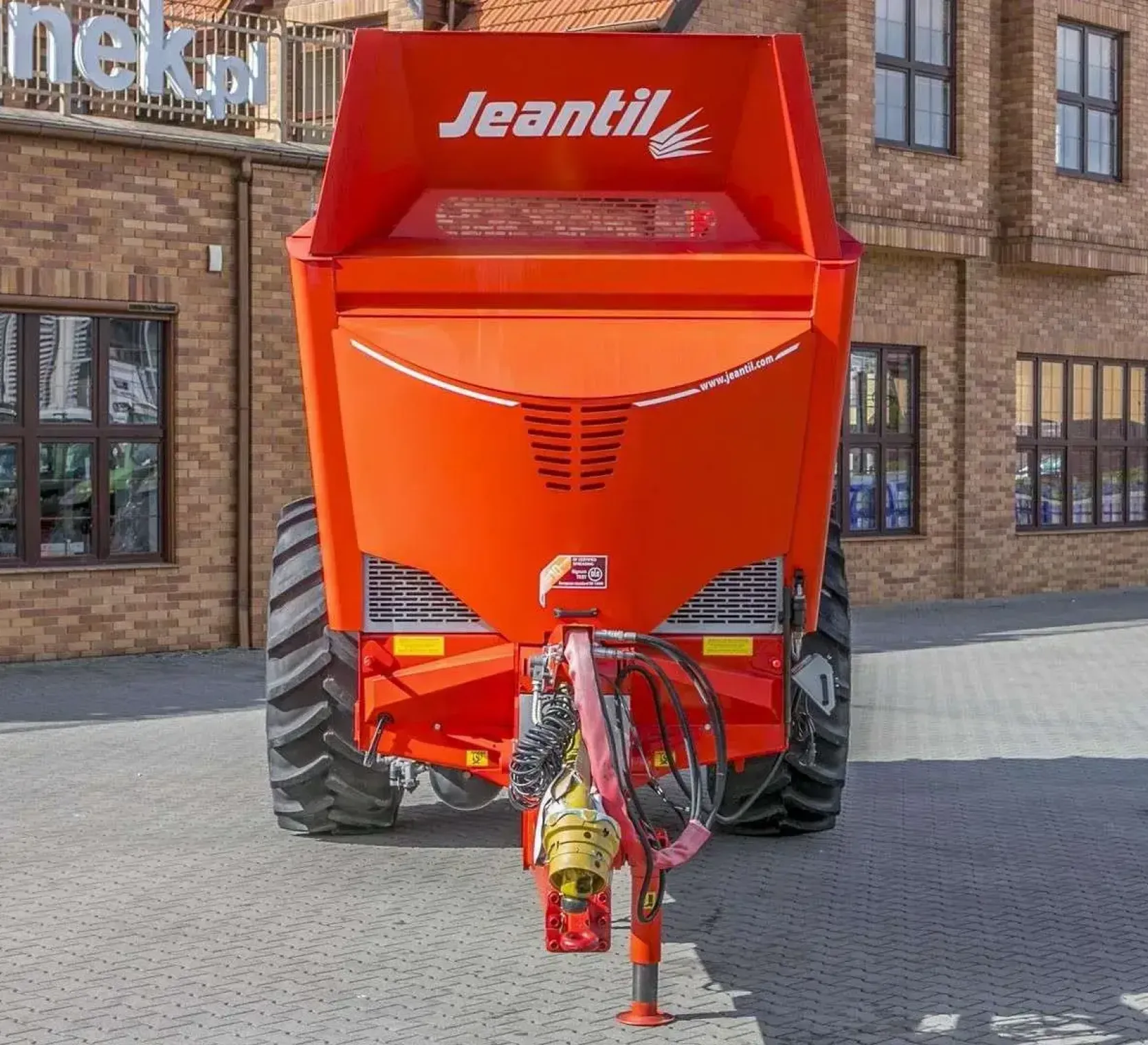 Przu rozrzutnika Jeantil