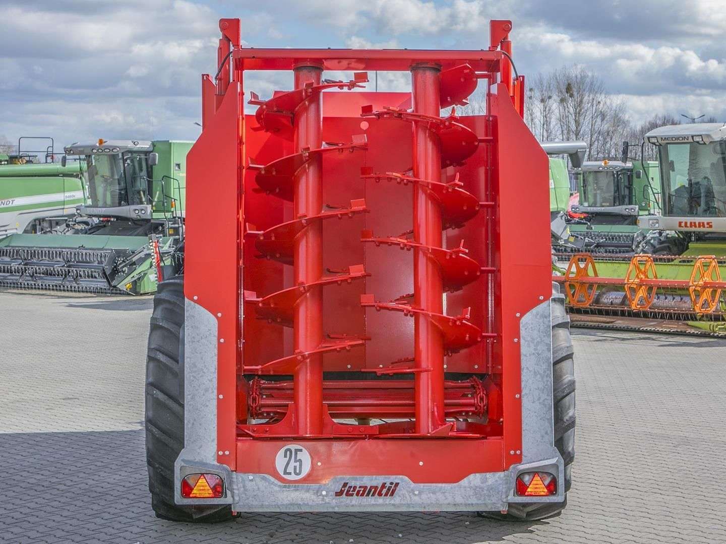 Adapter dwuwalcowy do obornika z grodzia zabezpieczającą  firmy Jeantil