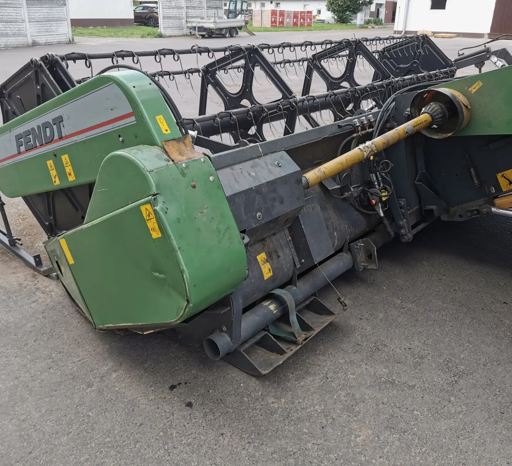 Kombajn-zbozowy-fendt-5220-5-klawiszy-wytrzasaczy-stan-bardz-dobry-korbanek-pierwszy-wlasciciel