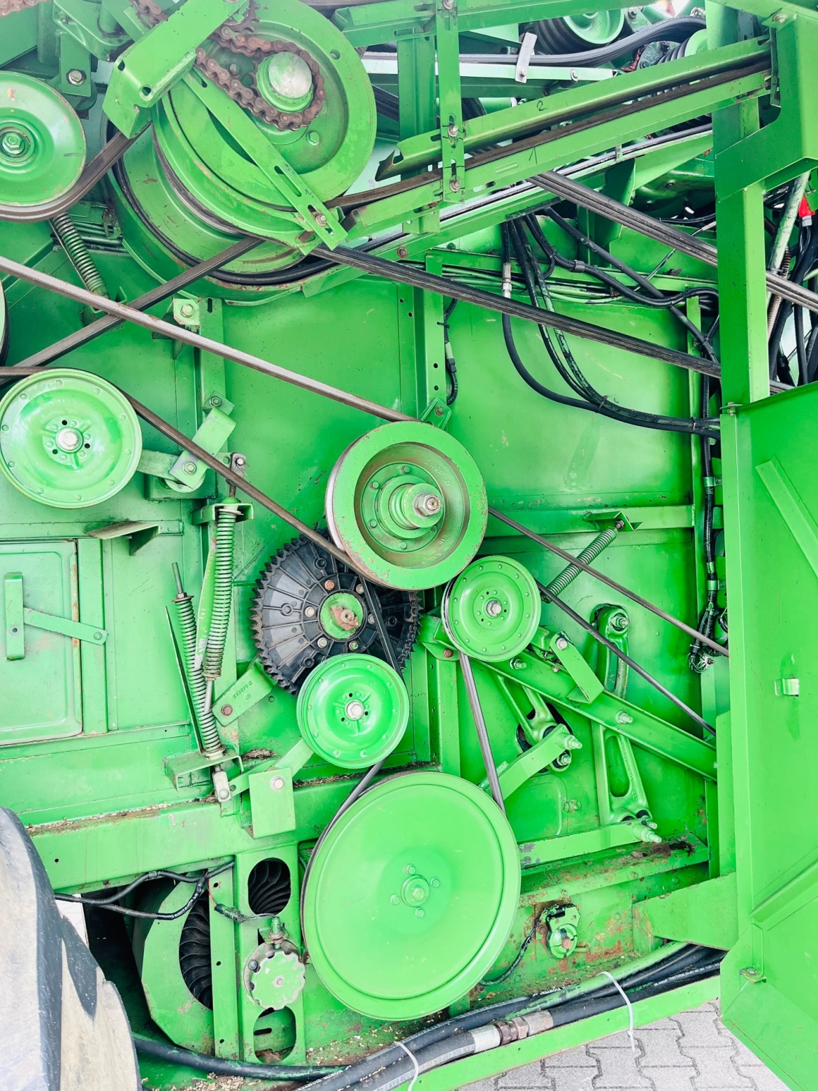 Kombajn-zbozowy-john-deere-2264-plac-korbanek