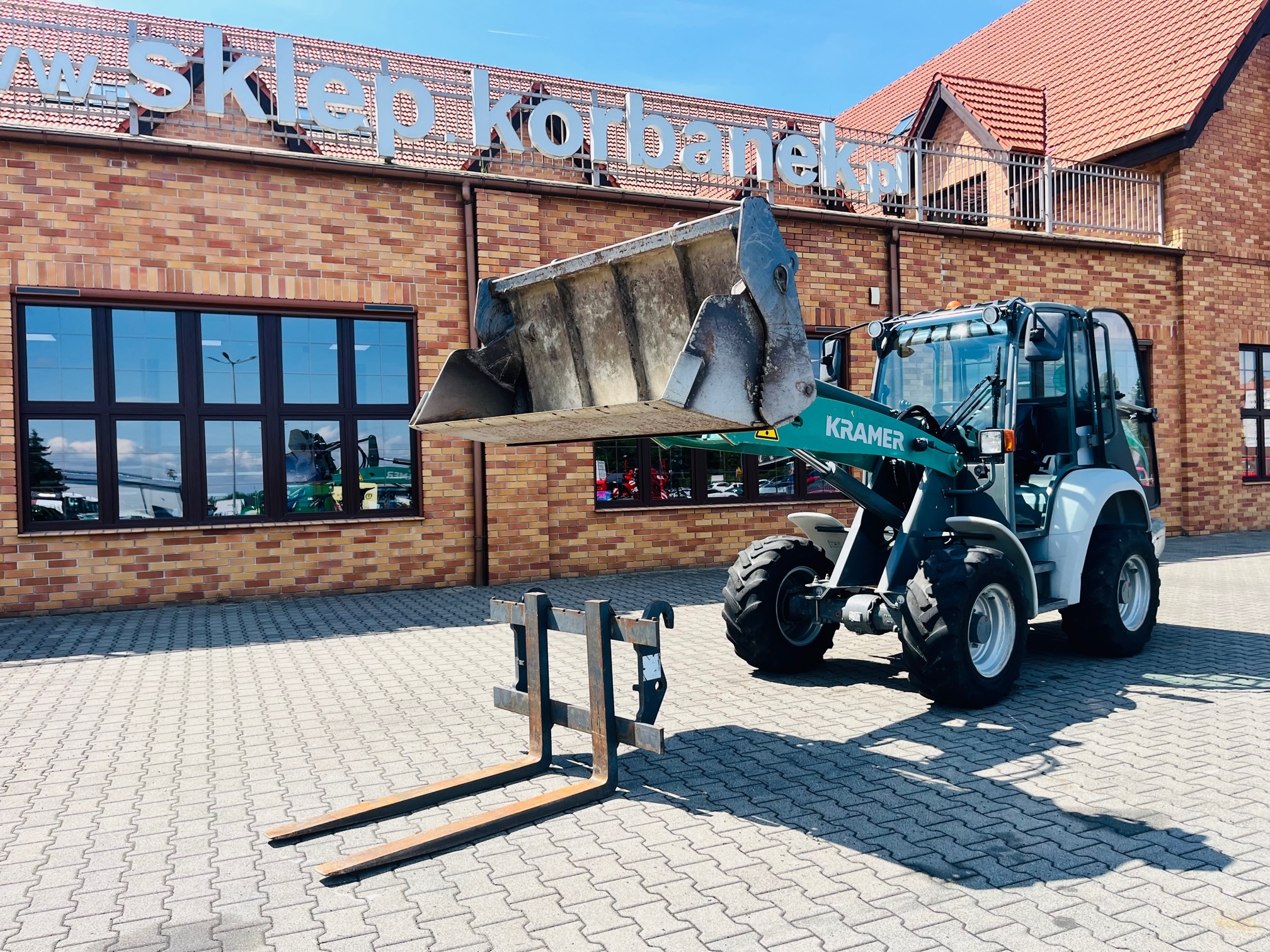 Ładowarka kołowa Kramer KL 19.5 L plac firma Korbanek