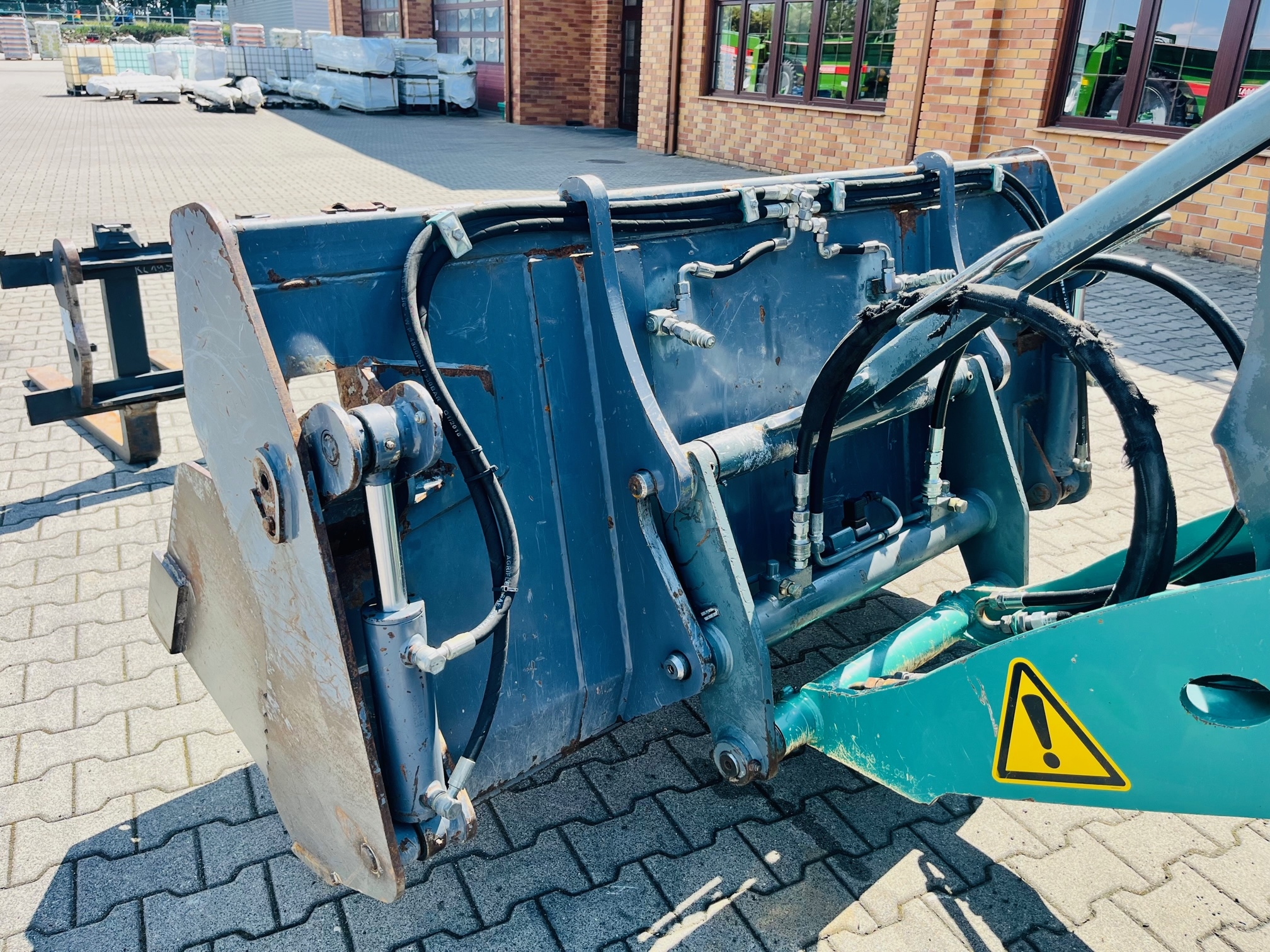 Ładowarka kołowa Kramer KL 19.5 L plac firma Korbanek