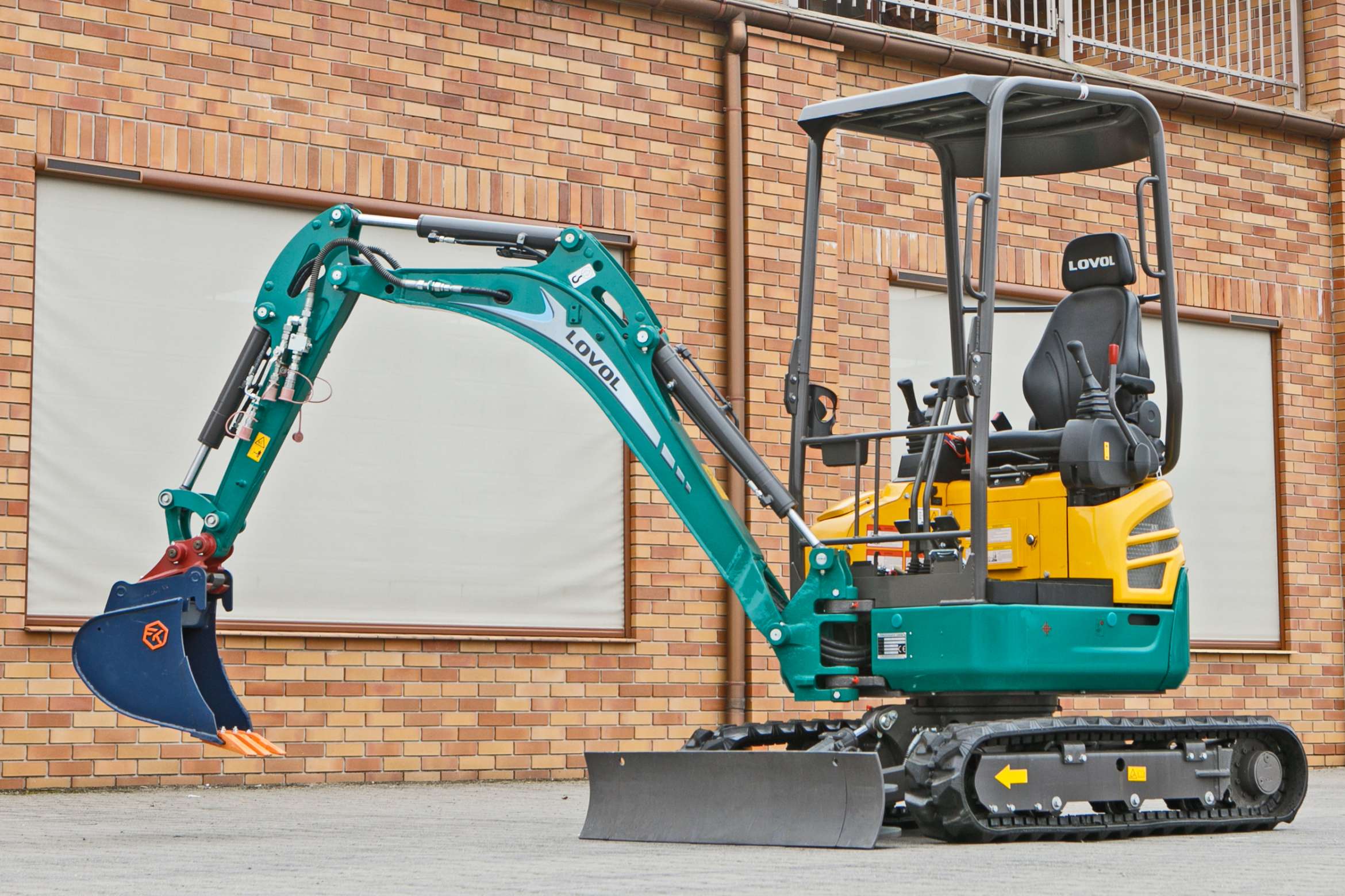 Mini koparka Lovol Korbanek, Nachi, Eaton, Yanmar ukos przód ramię szybko złącze MS01 łyżka kopiąca