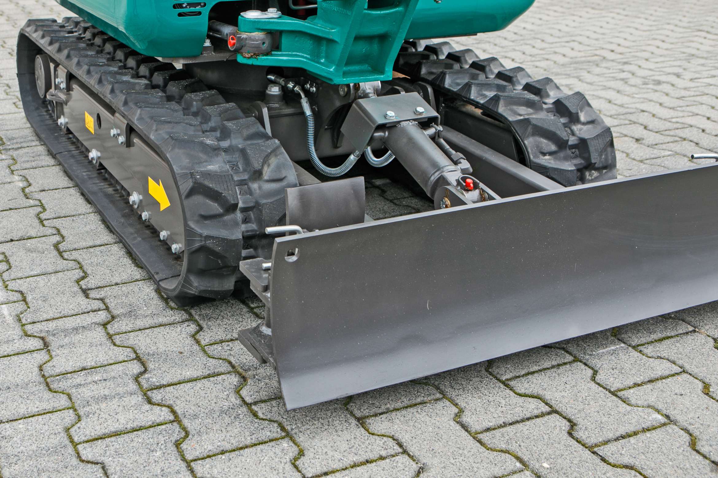Mini koparka Lovol Korbanek, Nachi, Eaton, Yanmar lemiesz wąskie podwozie