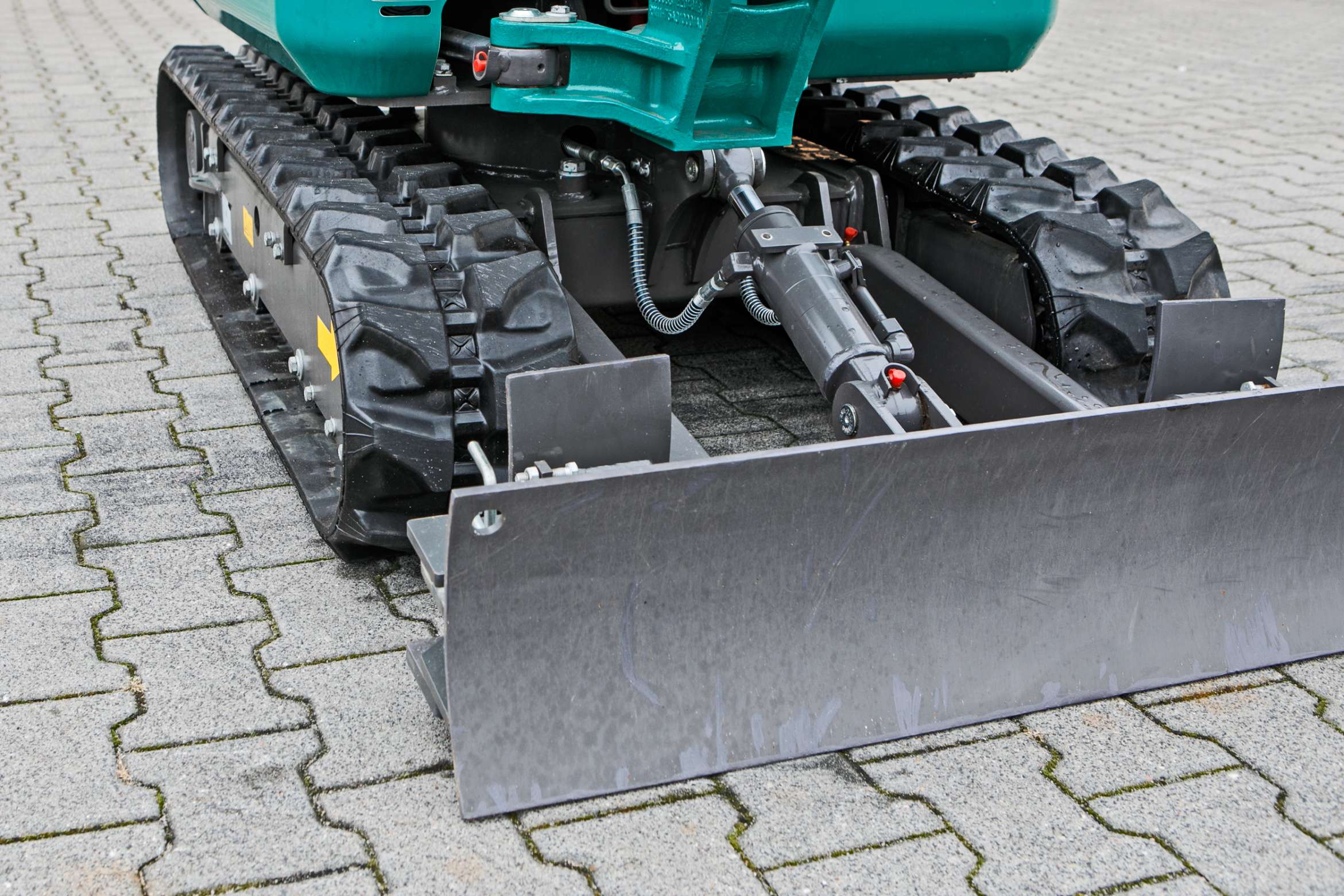 Mini koparka Lovol Korbanek, Nachi, Eaton, Yanmar podwozie lemiesz gąsienice
