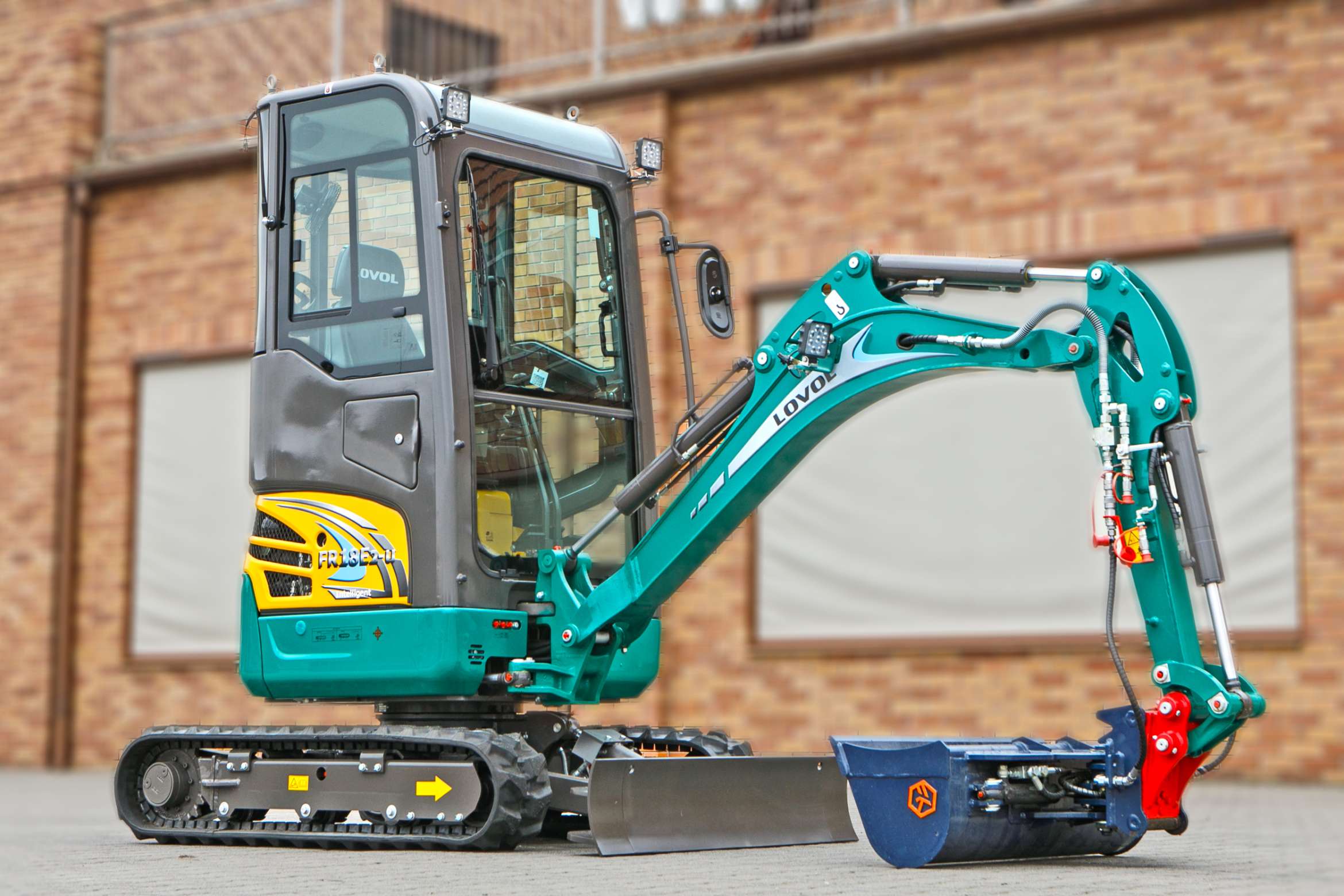 Mini koparka Lovol Korbanek, Nachi, Eaton, Yanmar kabina bok front ramie łyżka skarpowa
