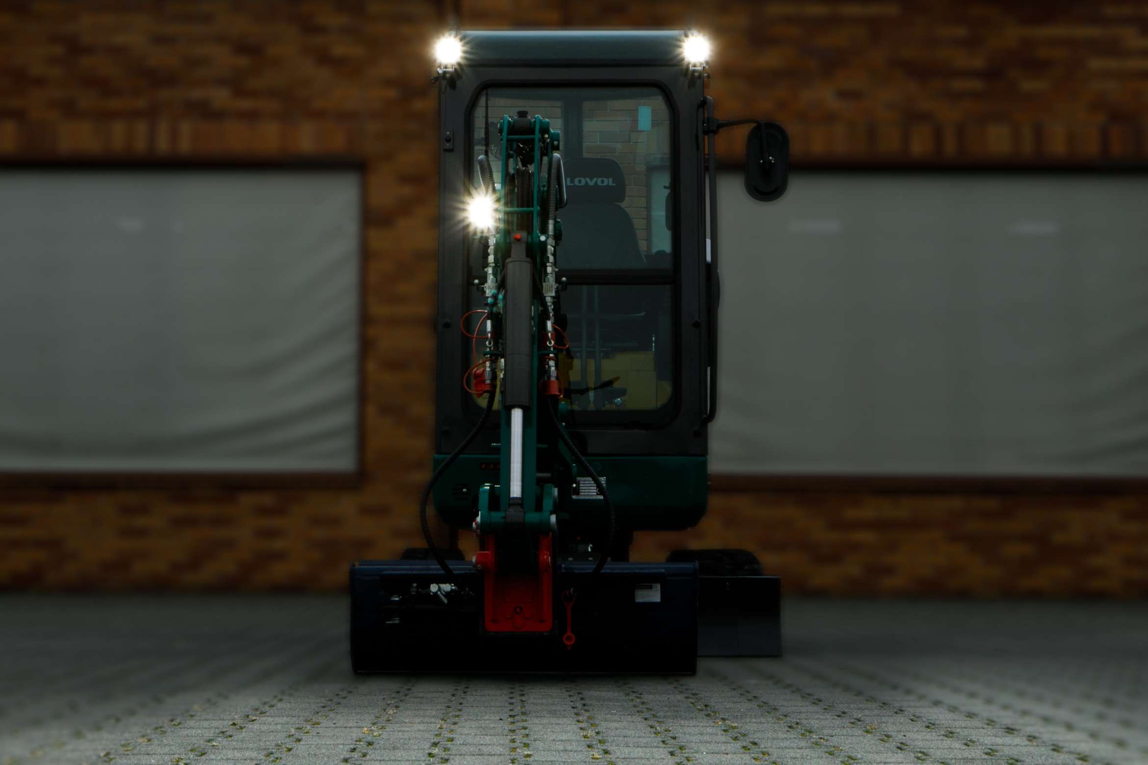 Mini koparka Lovol Korbanek, Nachi, Eaton, Yanmar kabina front 