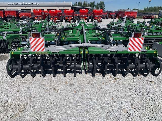 Polski producent maszyn rolniczych Tolmet dostępnych w ofercie firmy Korbanek
