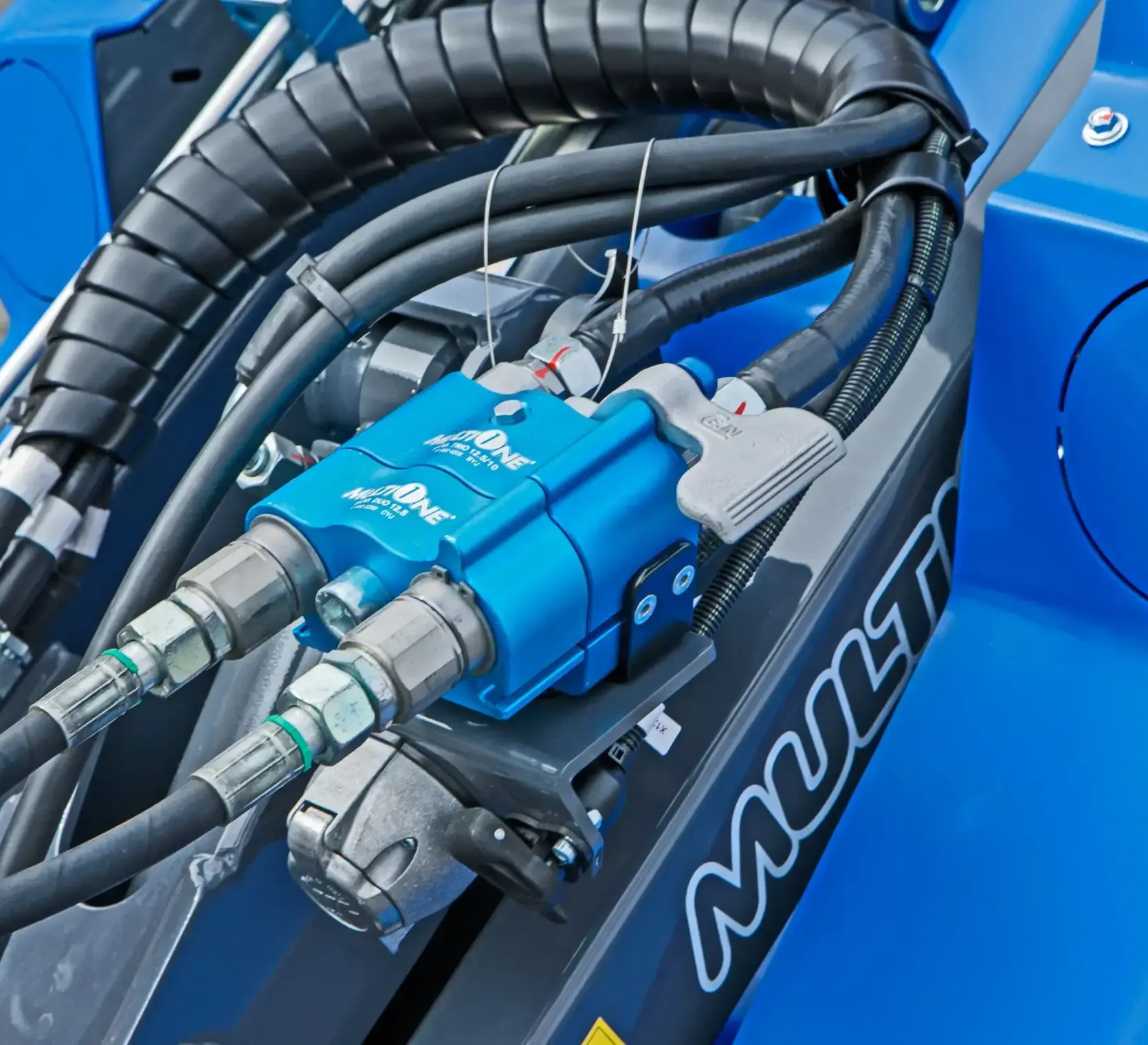 Multione seria 5 Kubota Korbanek front maszyny szybkozłącze hydrauliczne