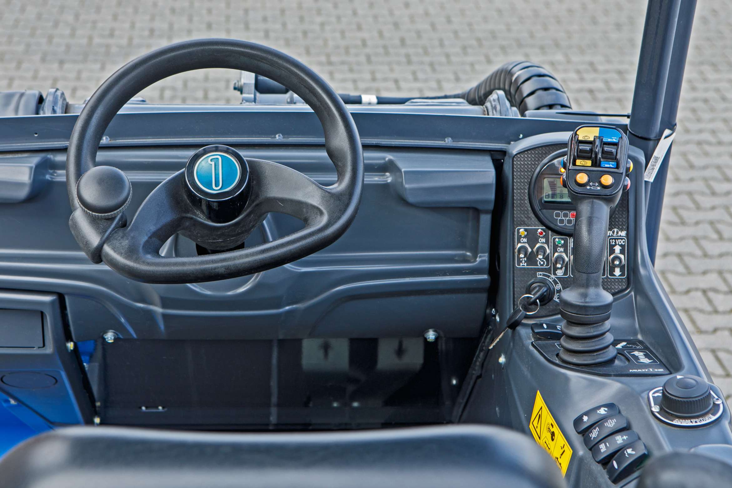 Multione seria 11 Kohler kabina potencjometr parametry pracy panel sterowania joystick kierownica