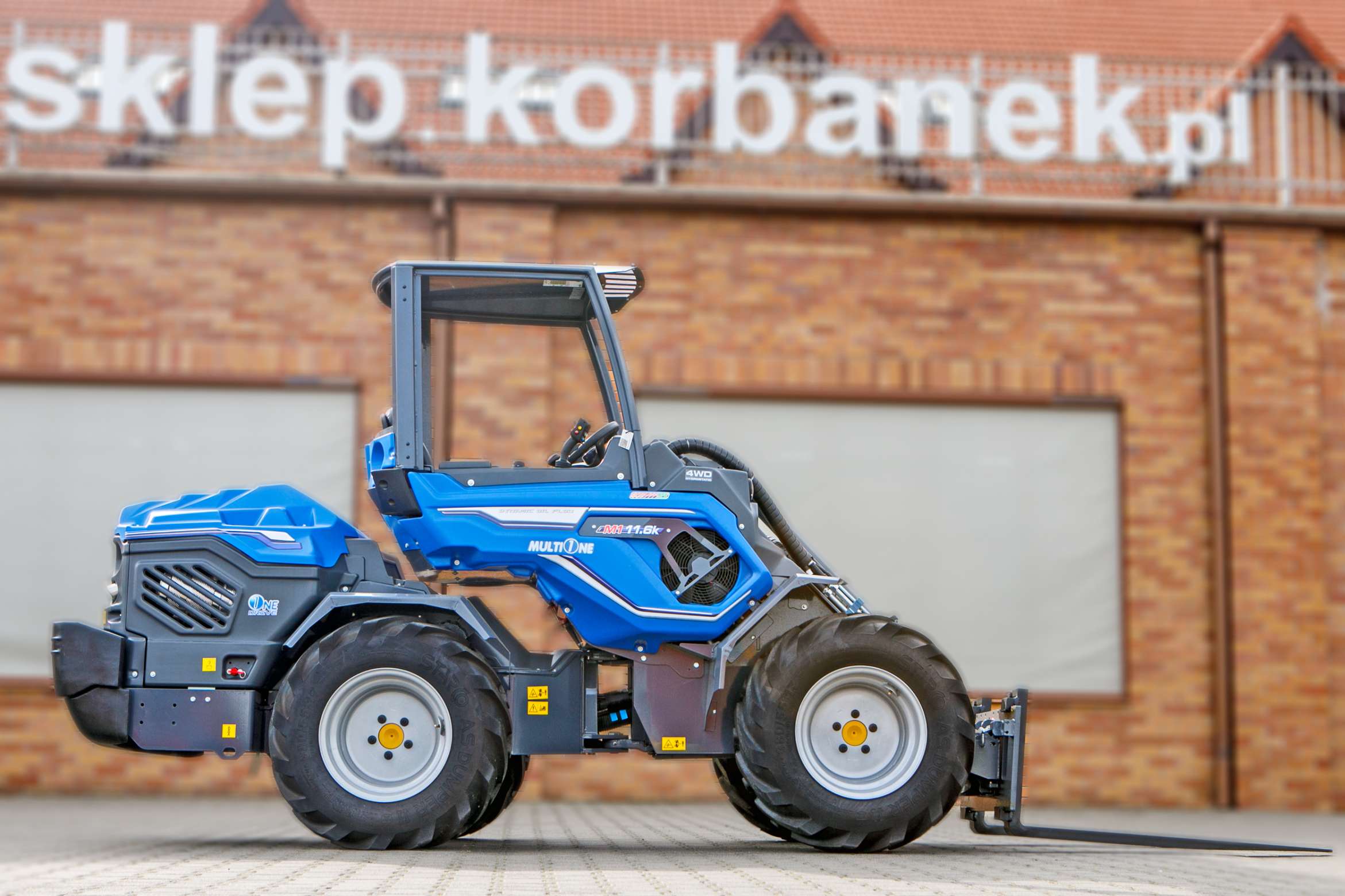 Multione seria 11 Kohler bok kabina ramie koła widły paletowe 