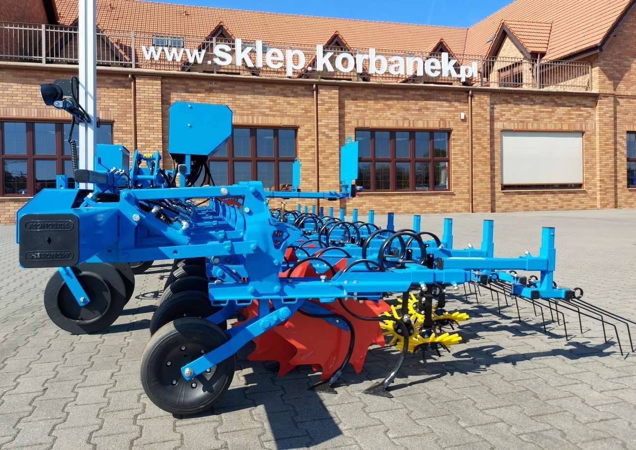 Pielnik widok z boku na sekcje pielące