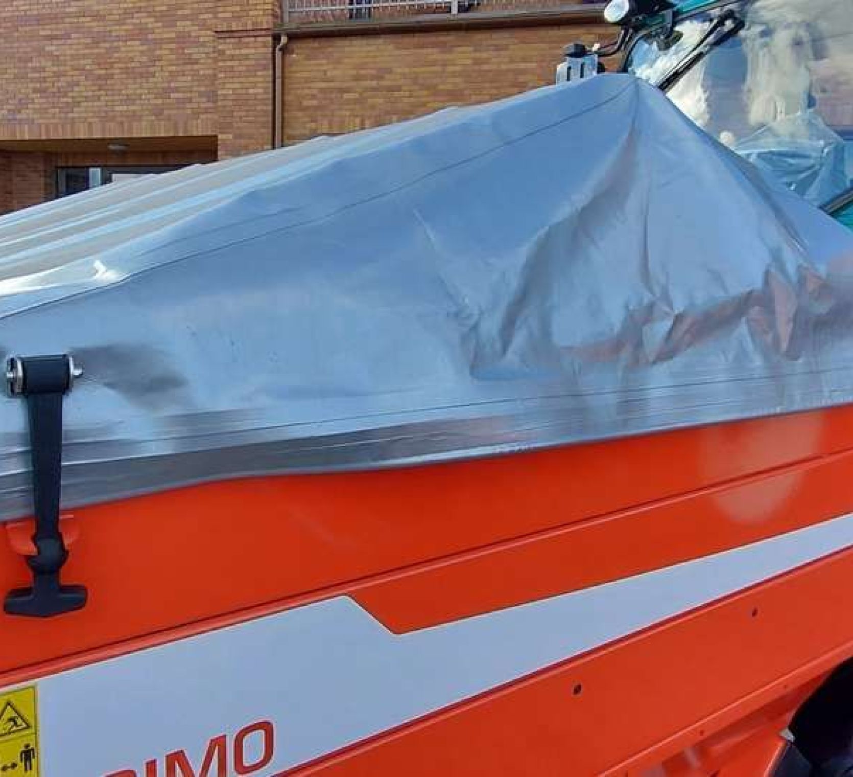 Rozsiewacz dwutarczowy do nawozu Maschio Gaspardo EW 213 ISOTRONIC