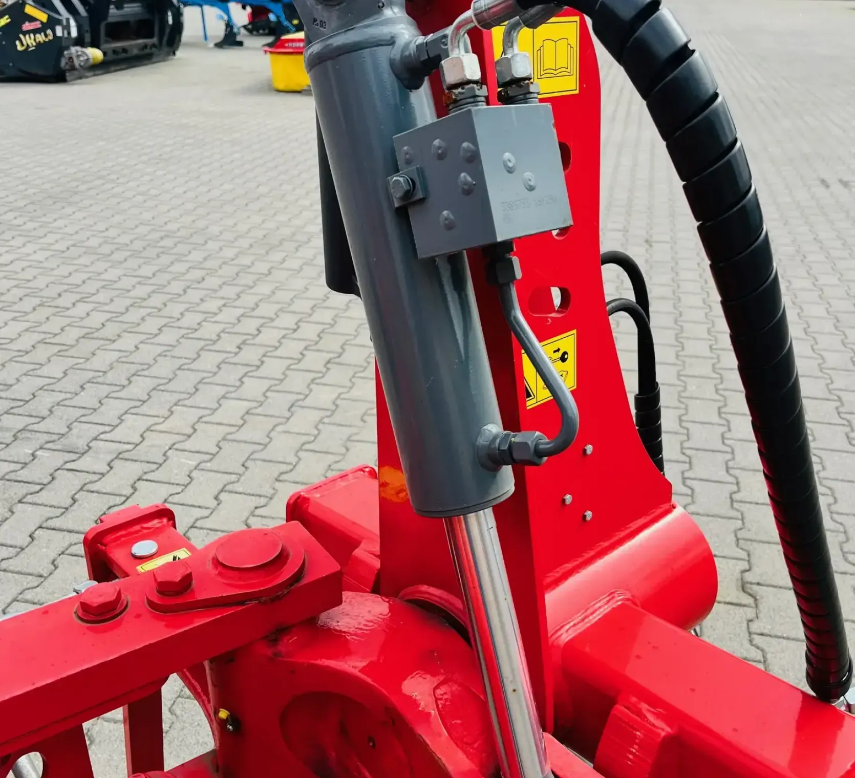 plug obrotowy obracalny unia group ibis 3+1 plac korbanek