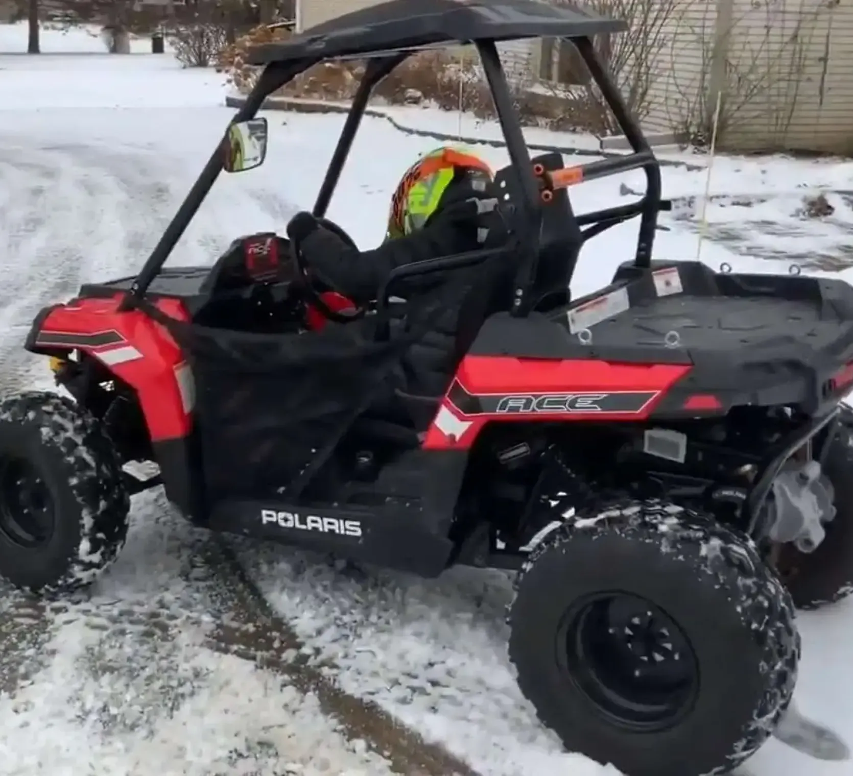 Czerwony Quad Polaris Ace 150 atv dziecięce www.korbanek.pl