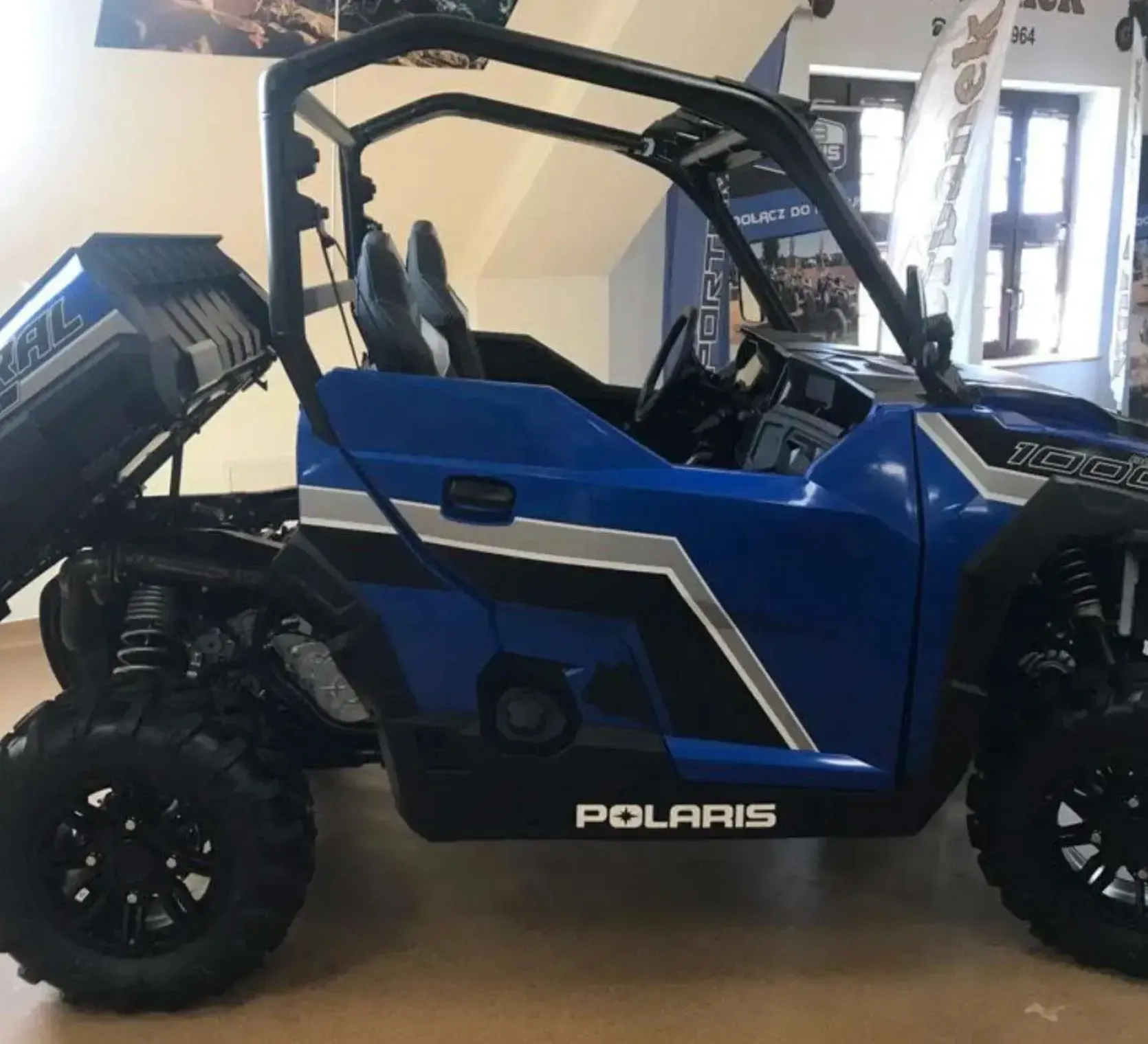 Quad www.korbanek.pl Atv Polaris General XP 1000 w kolorze niebieskim blue edition