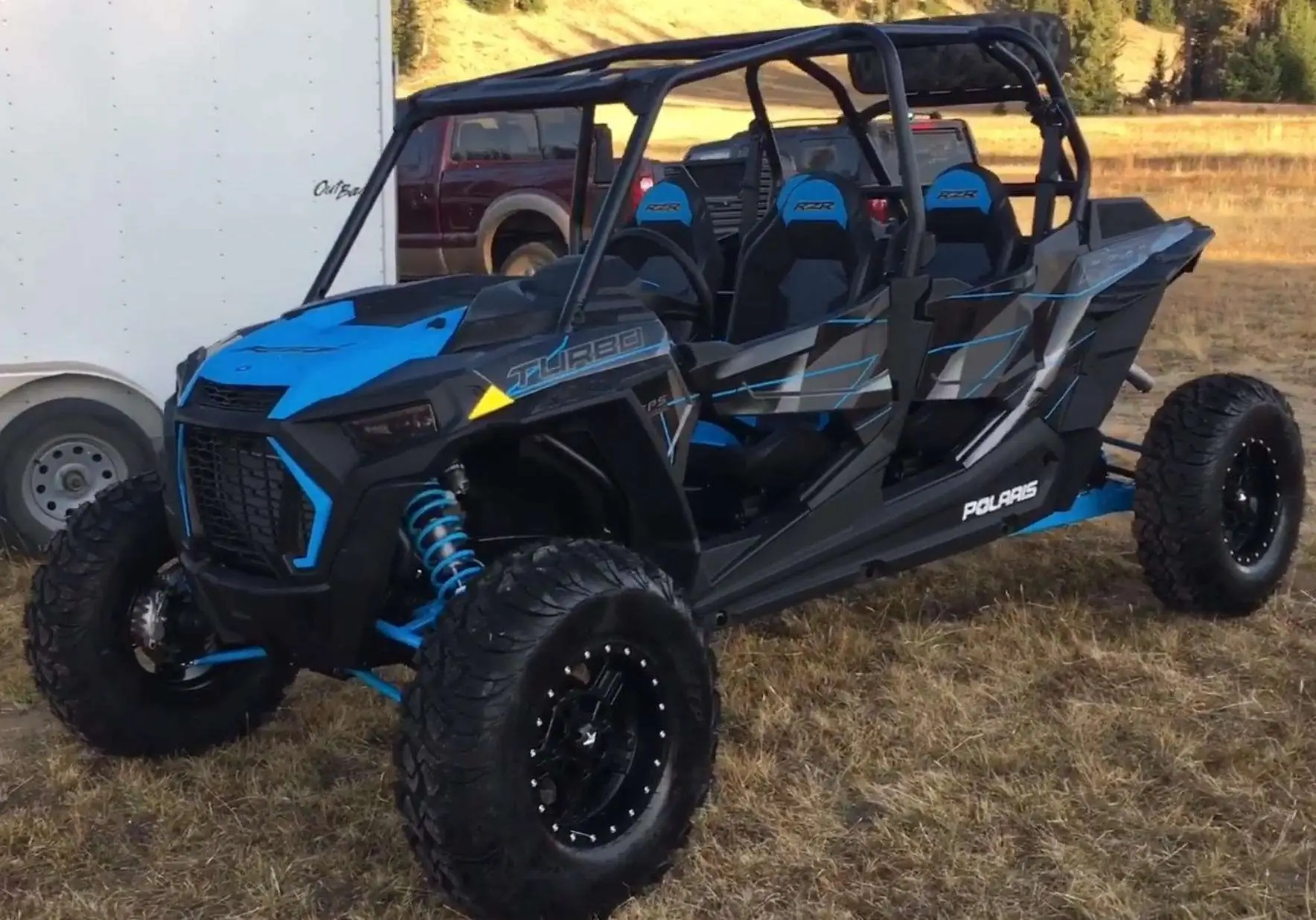 184 KM RZR Turbo na obrazku przedstawiono wymiary pojazdu quad korbanek.pl atv