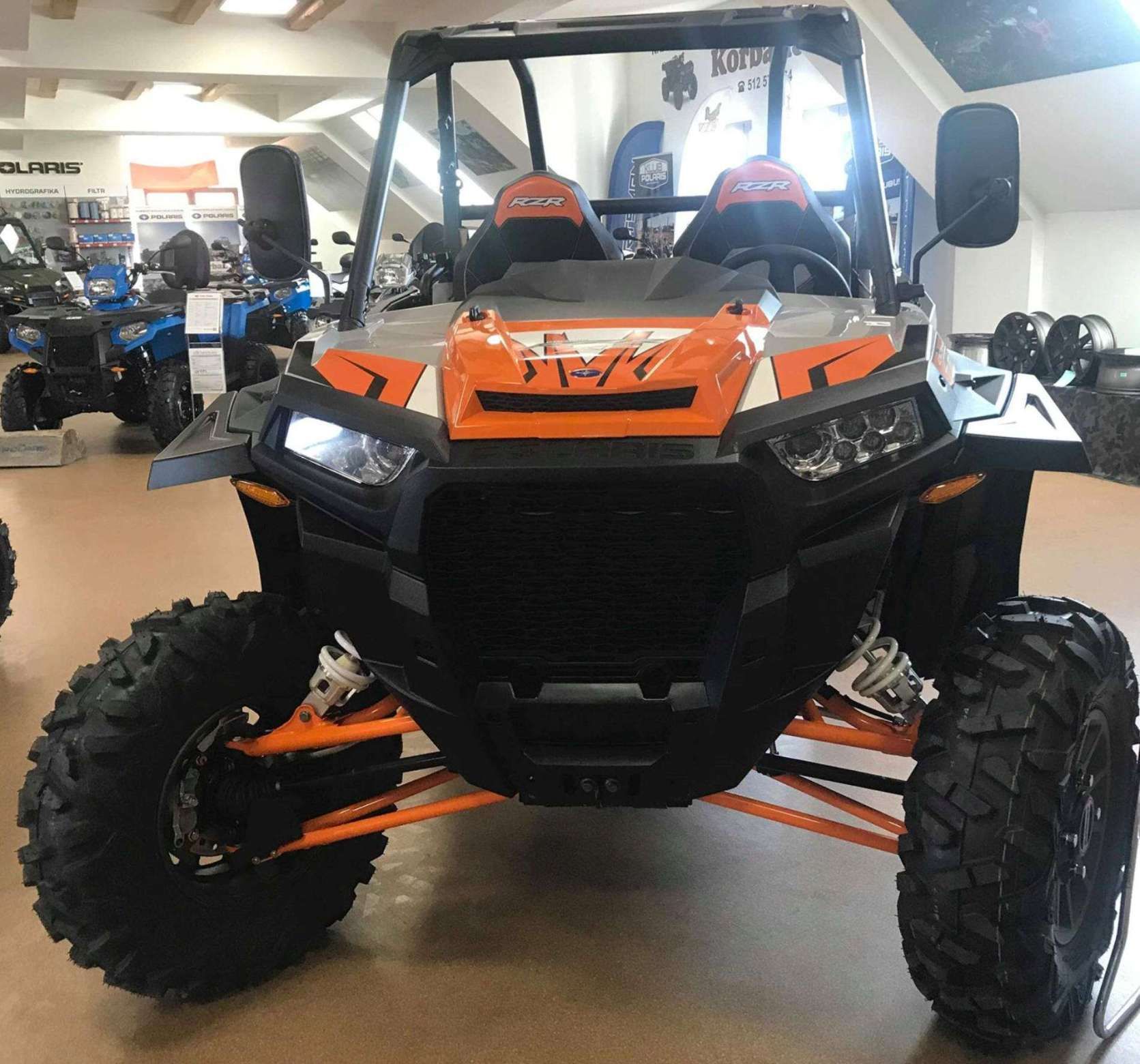 Polaris RZR Turbo kolor biały 182 KM korbanek