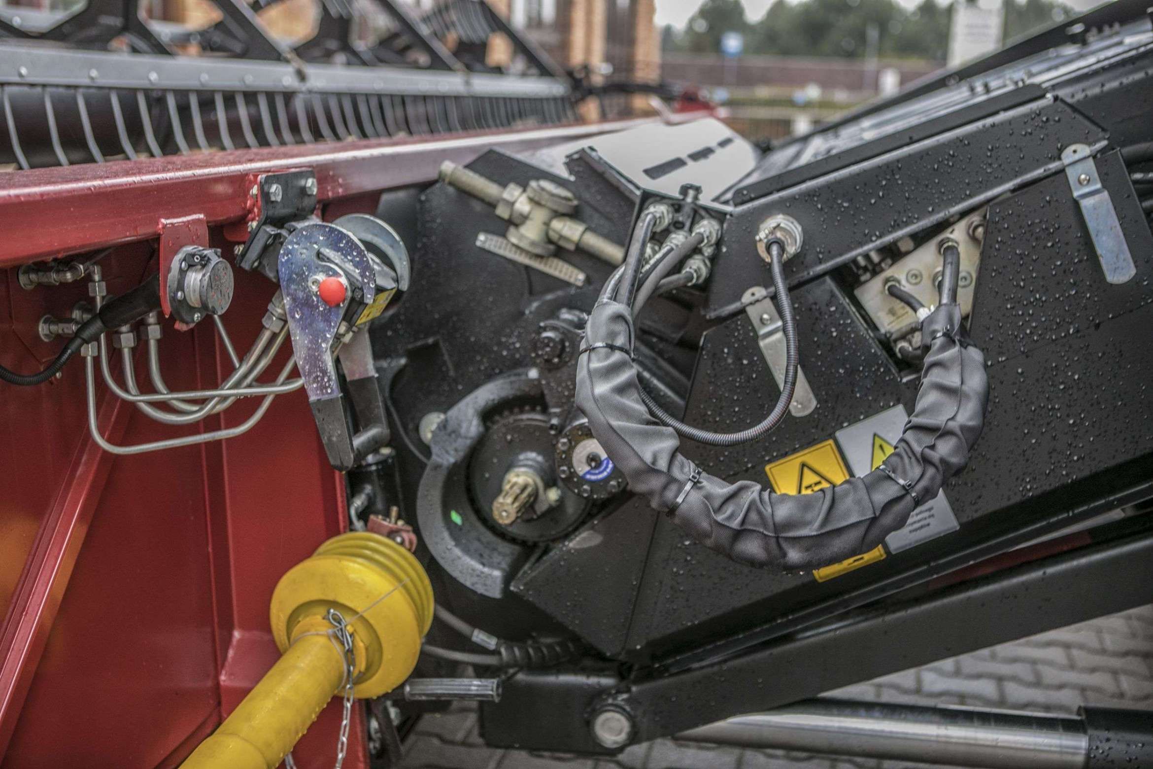 Kombajn zbożowy Rostselmash RSM 161 z hederm 7 m multizłącze oferta korbanek.pl