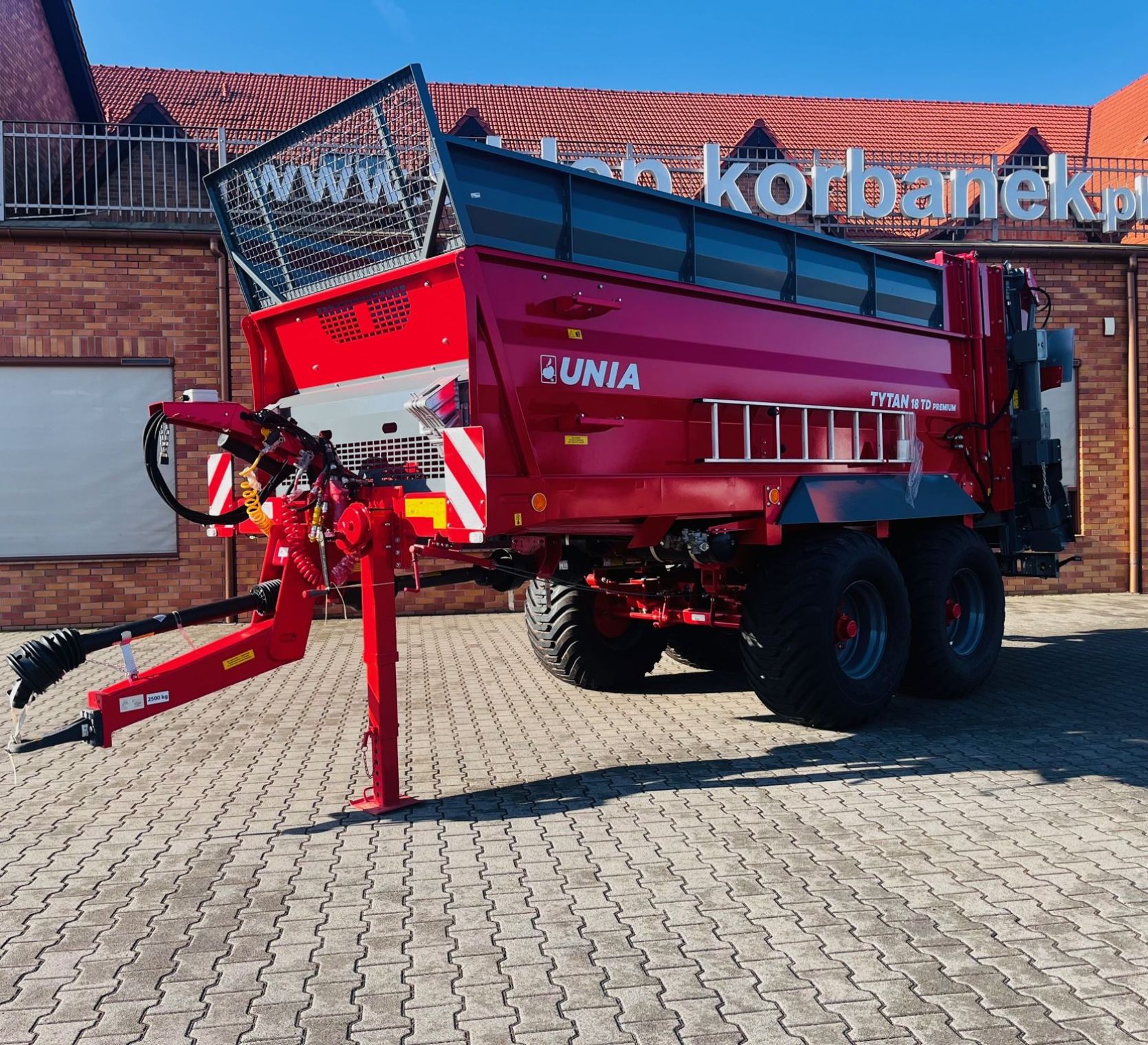 Rozrzutnik obornika Unia Group tandem Tytan 18 PREMIUM TD adapter poziomy plus tarczowy