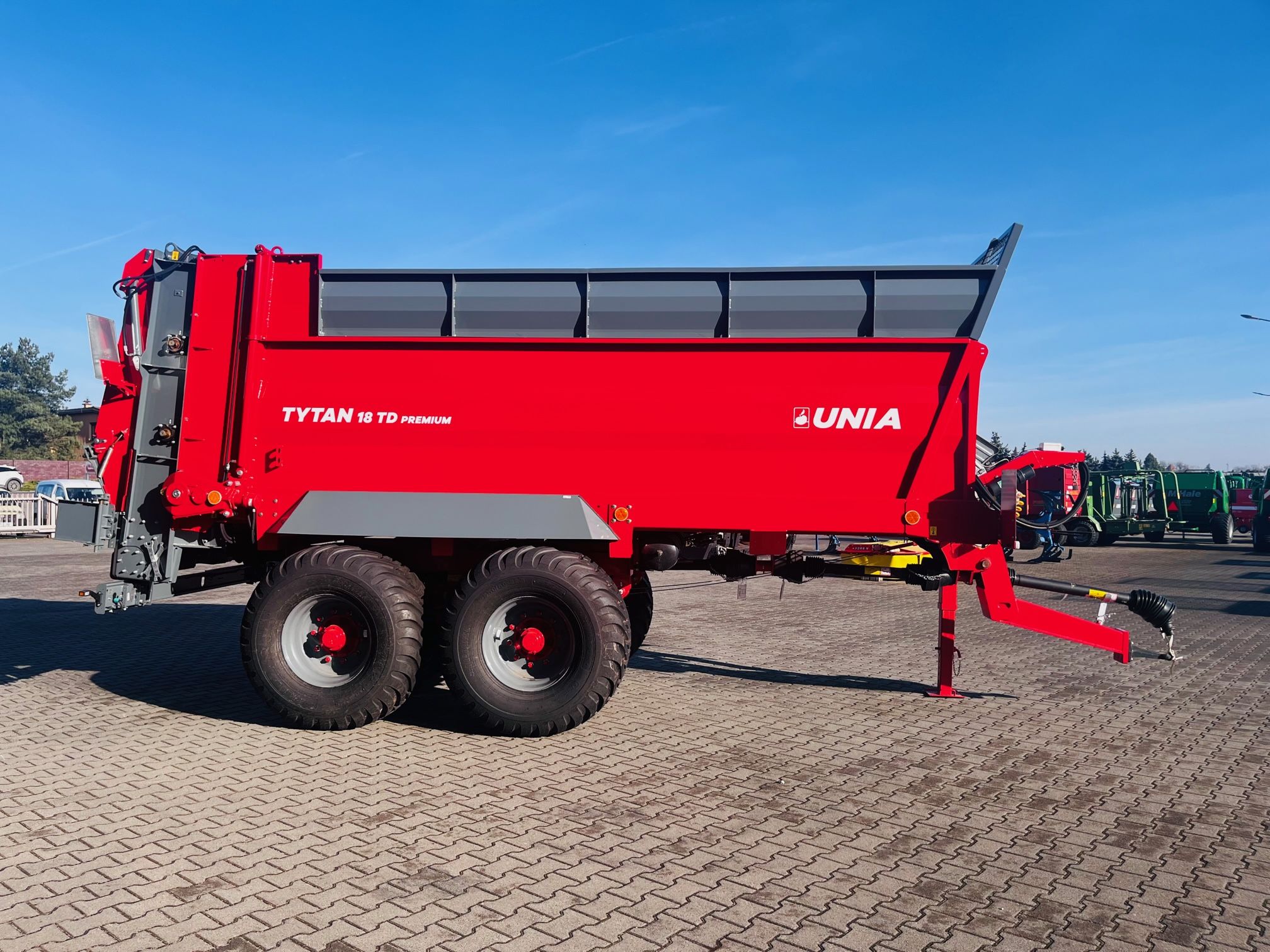 Rozrzutnik obornika Unia Group tandem Tytan 18 PREMIUM TD adapter poziomy plus tarczowy