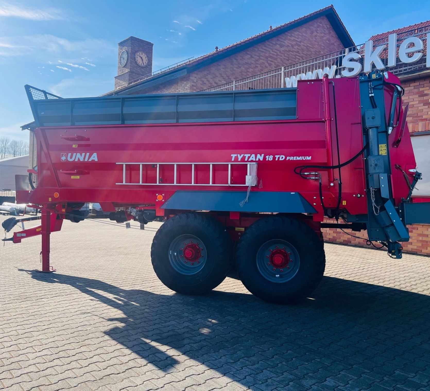 Rozrzutnik obornika Unia Group tandem Tytan 18 PREMIUM TD adapter poziomy plus tarczowy
