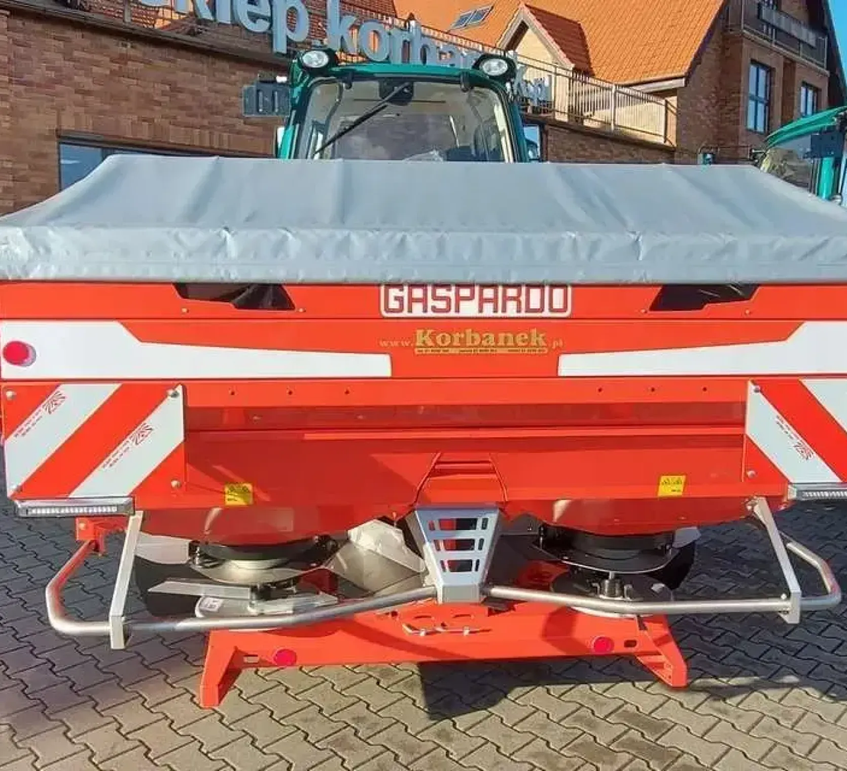 Rozsiewacz dwutarczowy do nawozu Maschio Gaspardo EW 213 ISOTRONIC