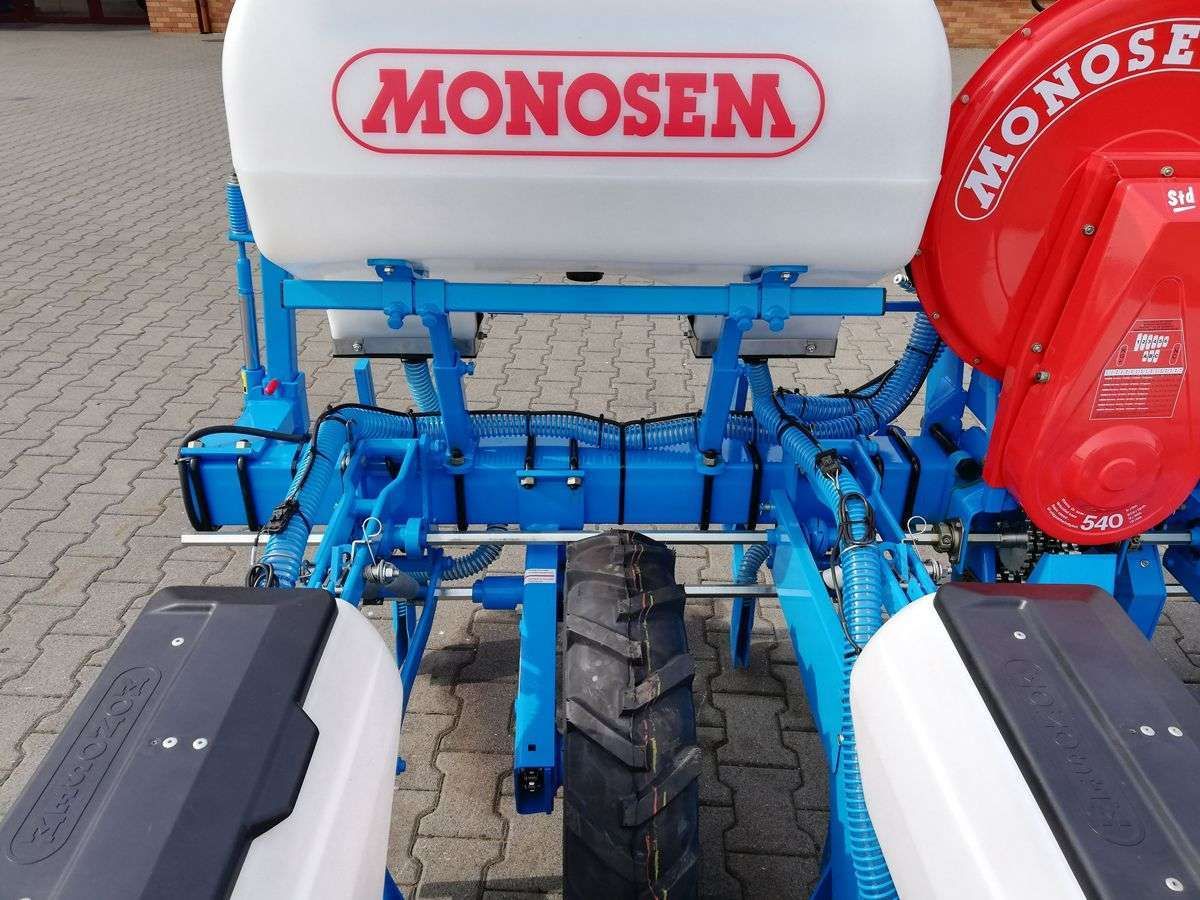 Widok na blok koła przenoszącego napęd na sekcje wysiewające siewnika punktowego MONOSEM