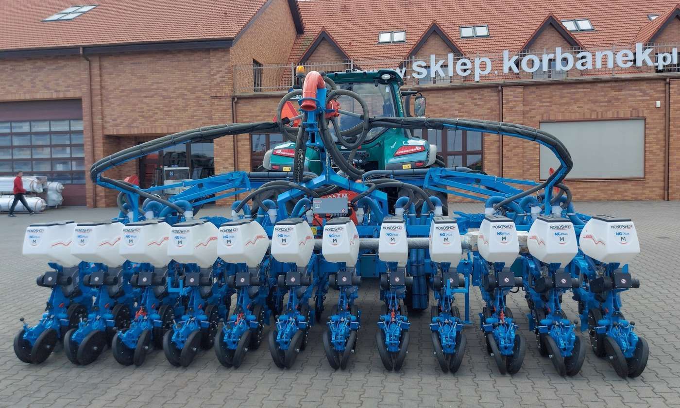 Siewnik punktowy 12-rzędowy, rozstaw 45 cm na buraki i rzepak