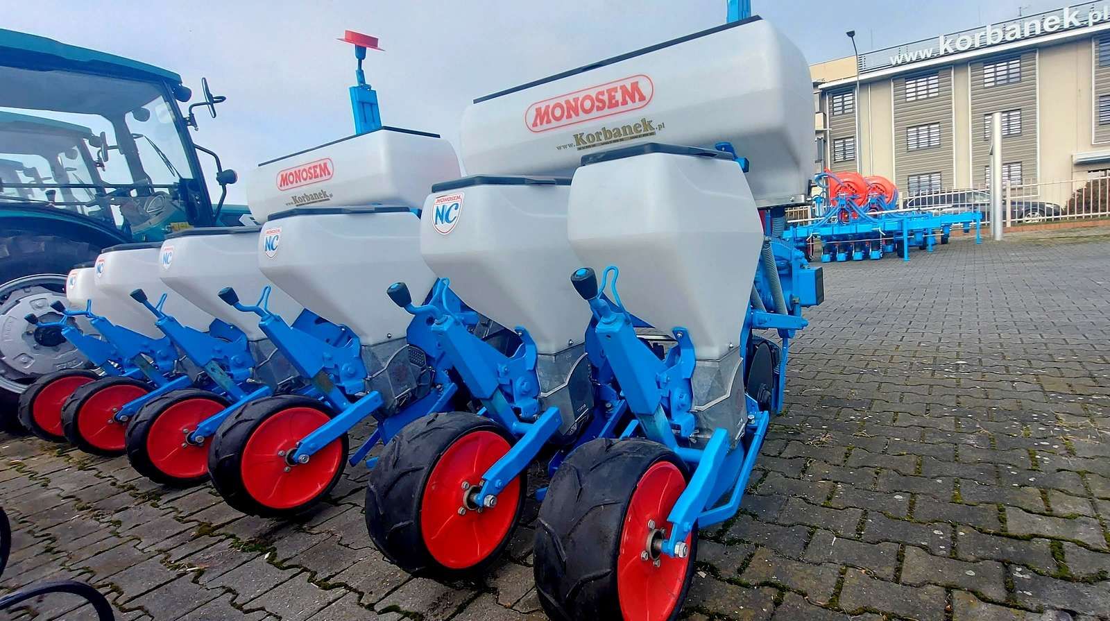 Siewnik punktowy do kukurydzy pneumatyczny Monosem okazja