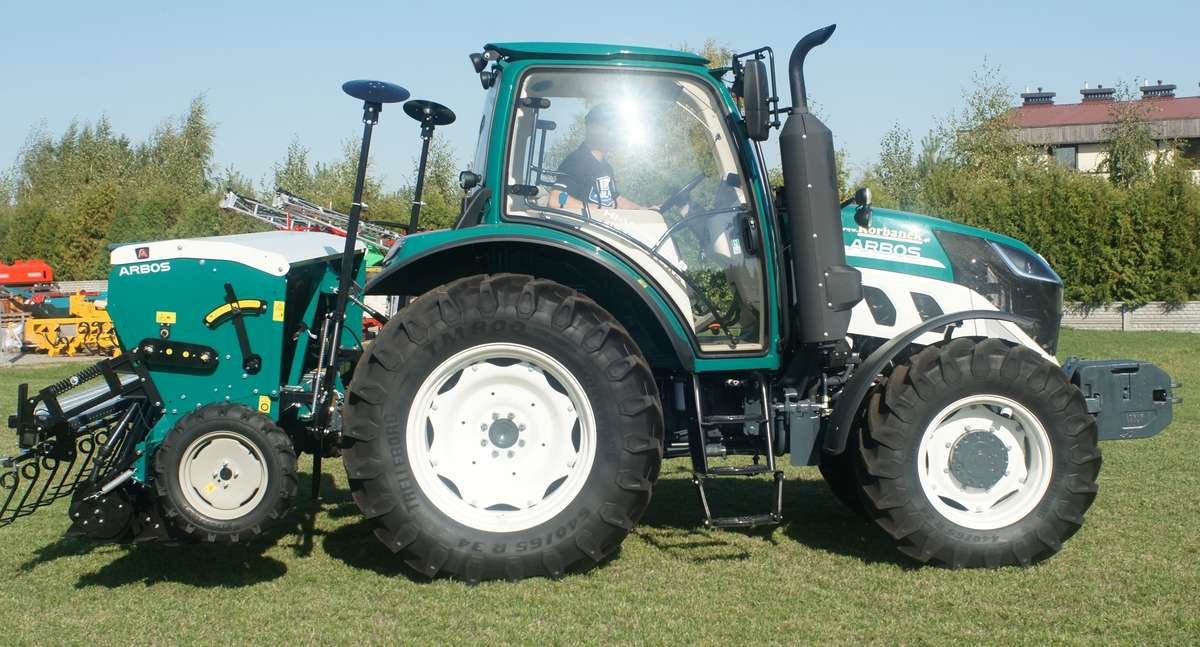 Siewnik zbożowy Arbos Grano mechaniczny, widok od boku