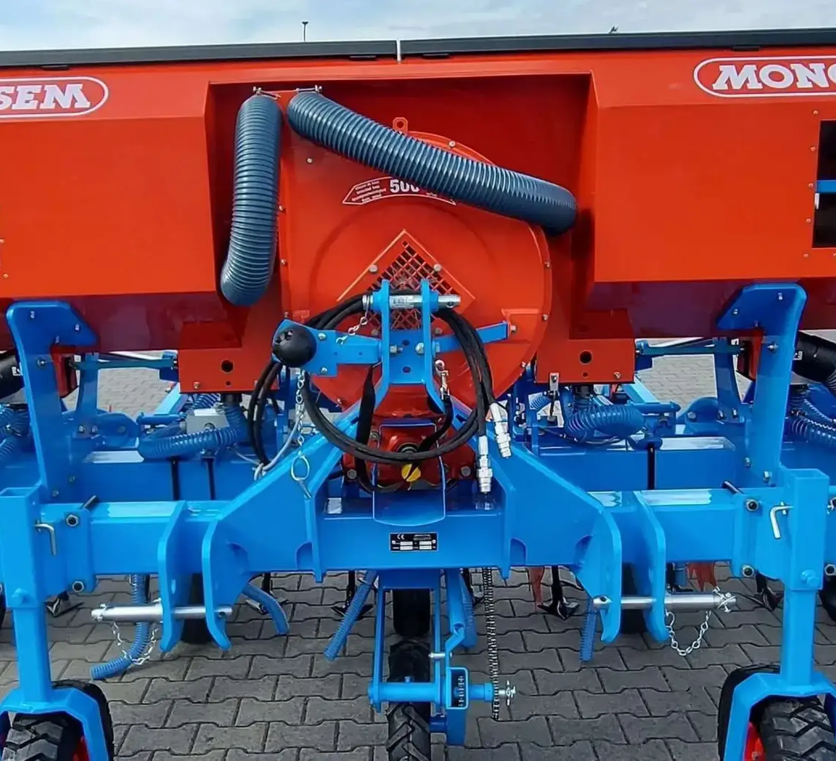 Turbina podsiewacza nawozów, z napędem