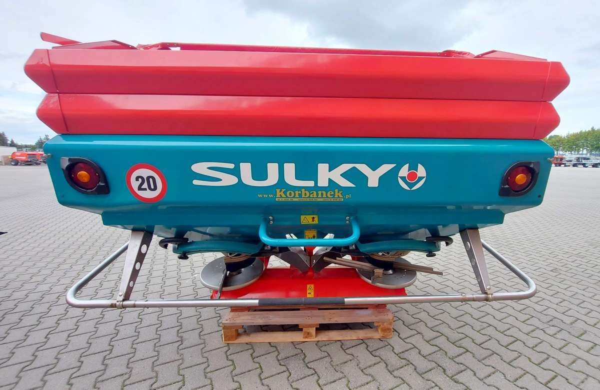 Używany rozsiewacz nawozów