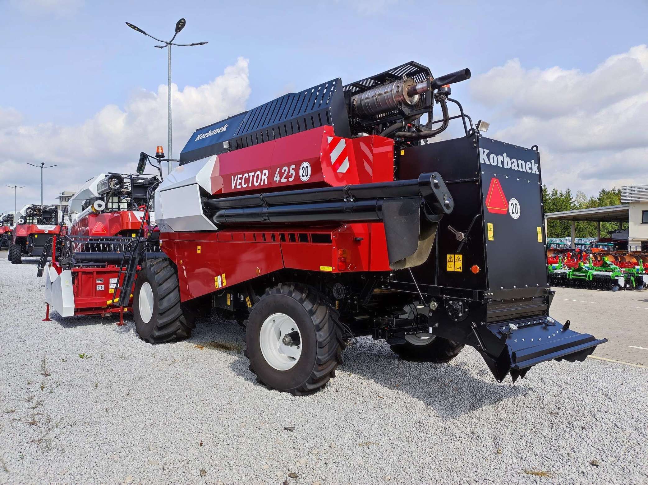 Rostselmash Vector 425 lewy tył 