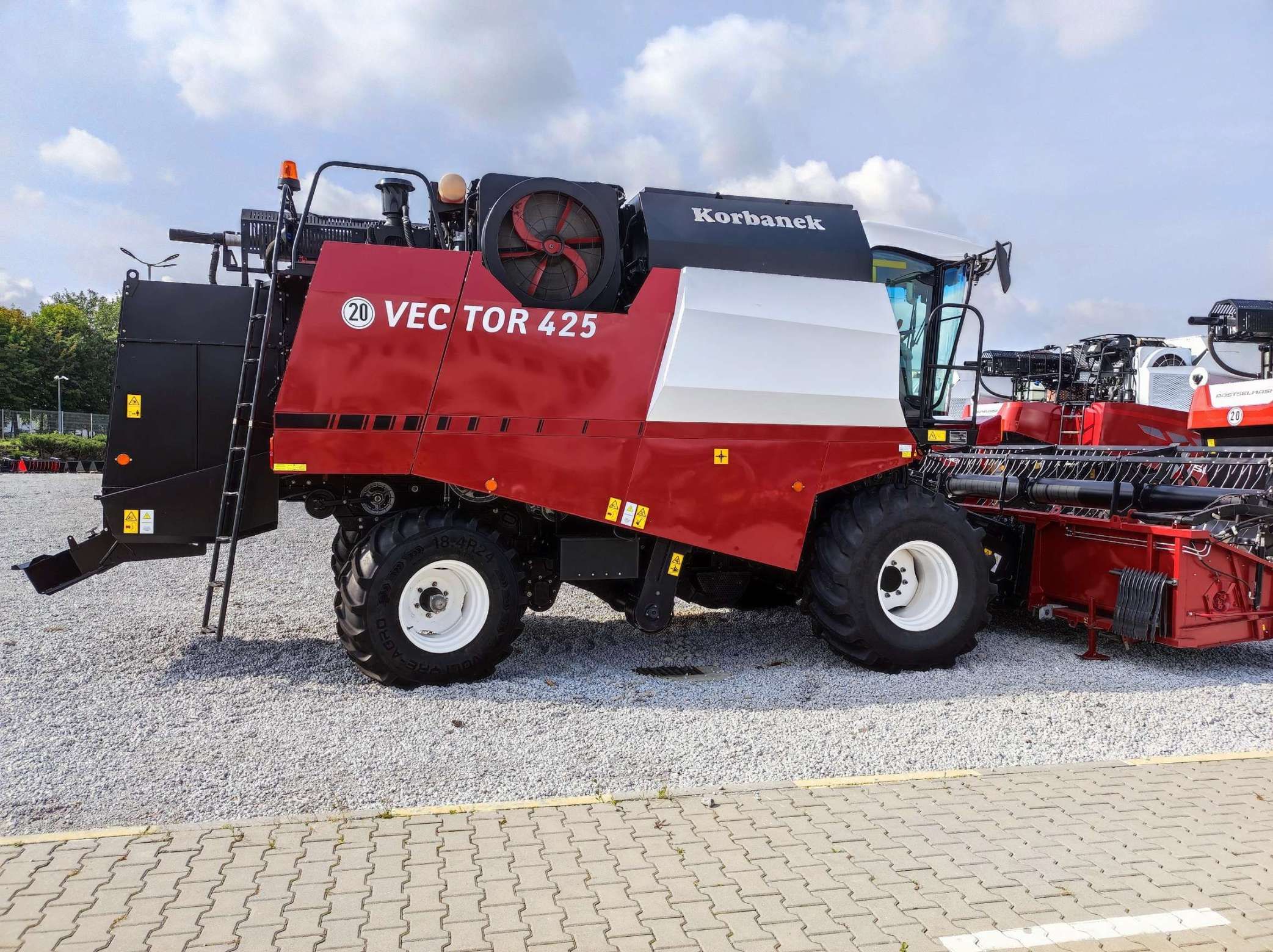 Rostselmash Vector 425 prawa strona 
