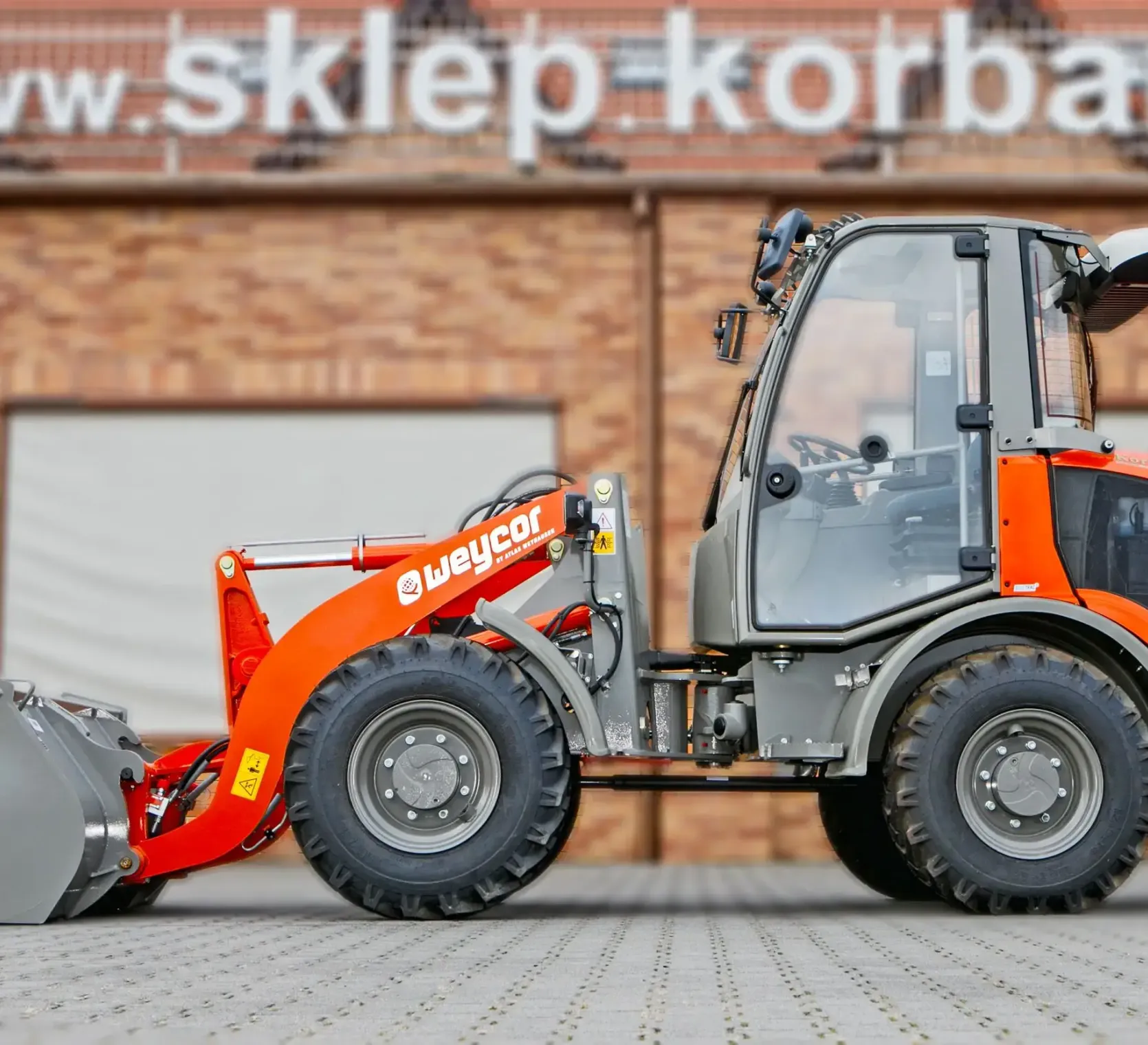 Ładowarka przegubowa Atlas Weycor AR400 Yanmar bok łyżka kabina silnik przegub