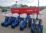 Siewnik punktowy Monosem NG PLUS M 6-rzędowy do kukurydzy okazyjny